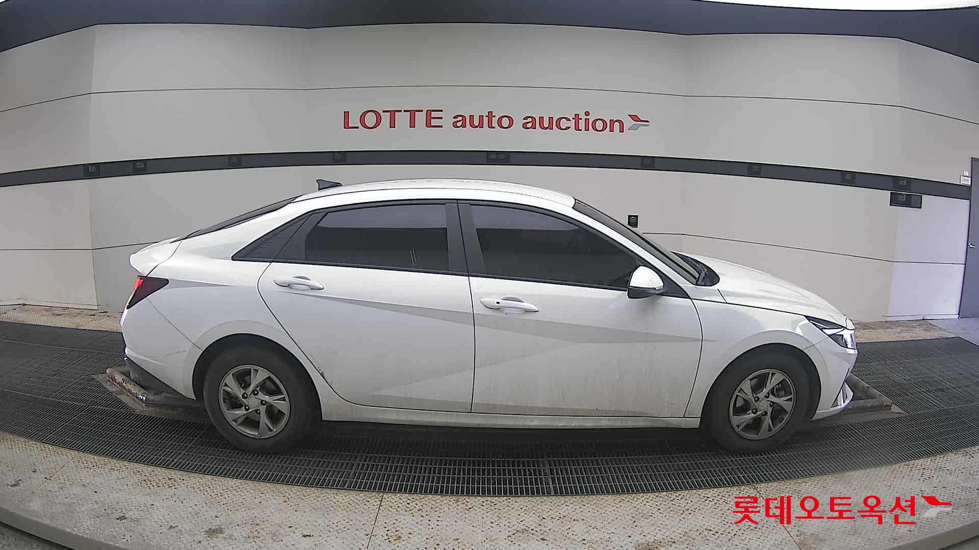 Hyundai Avante 2021 Polar White из Кореи, фото 3