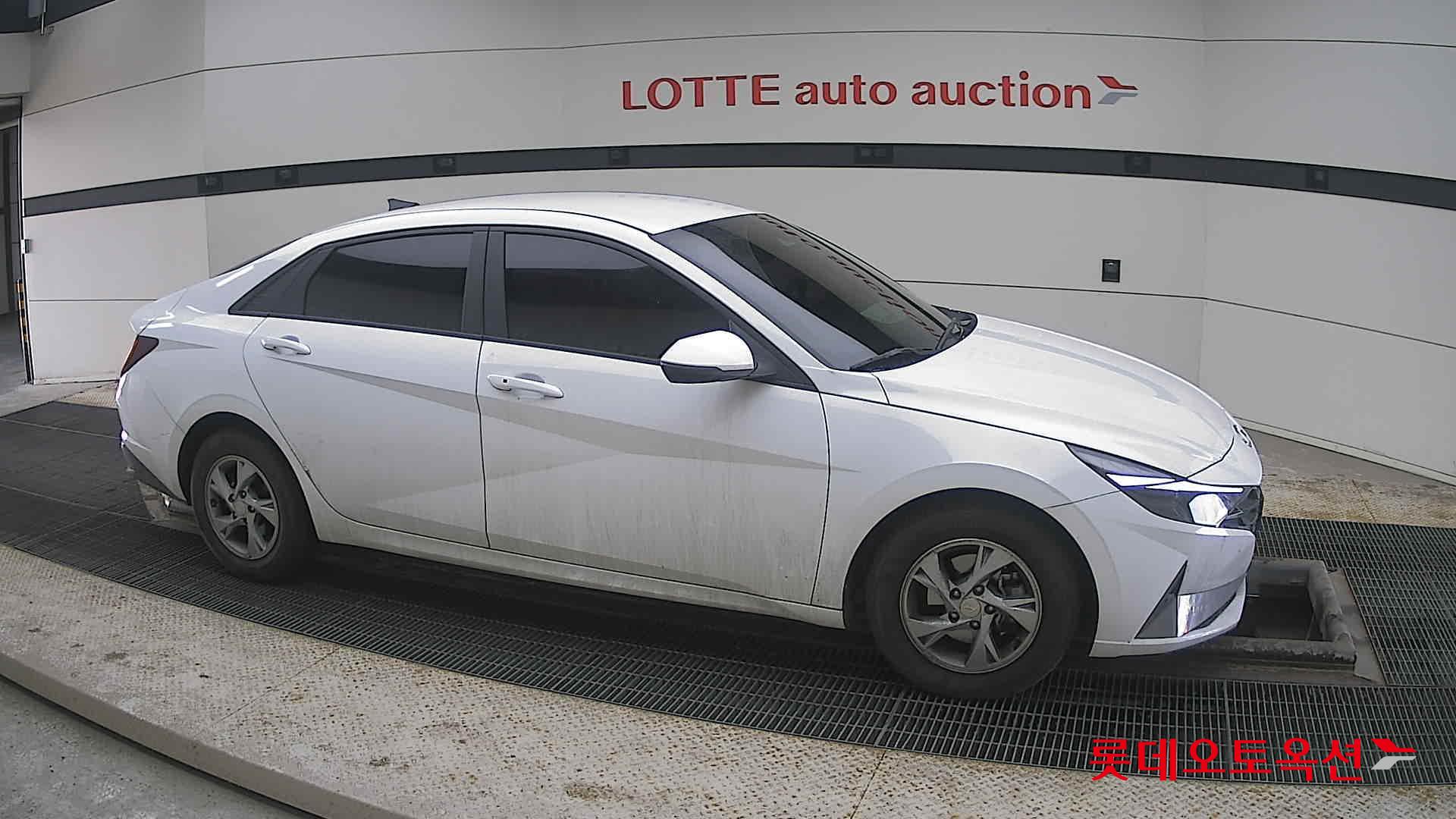 Hyundai Avante id 3803736 из Кореи 17