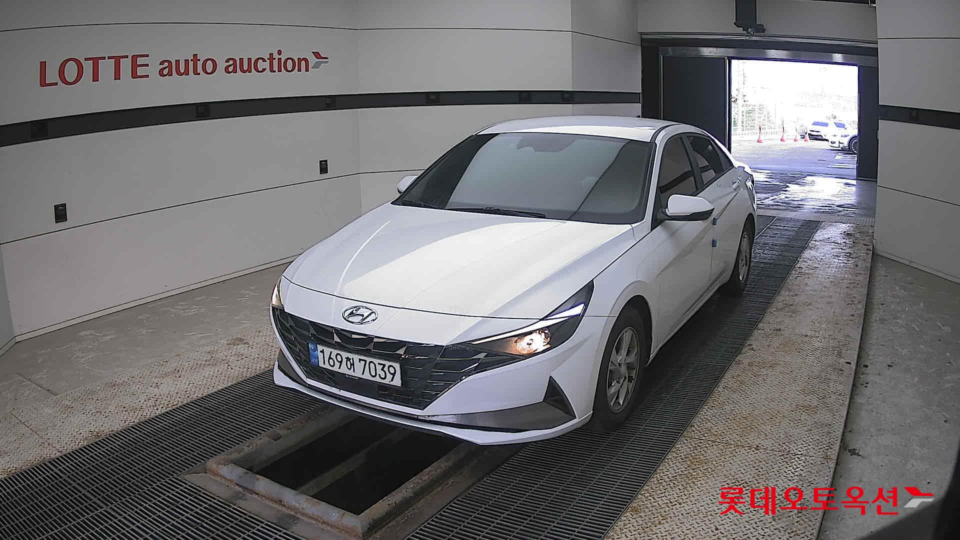 هيونداي إلانترا 2023 - صورة 10