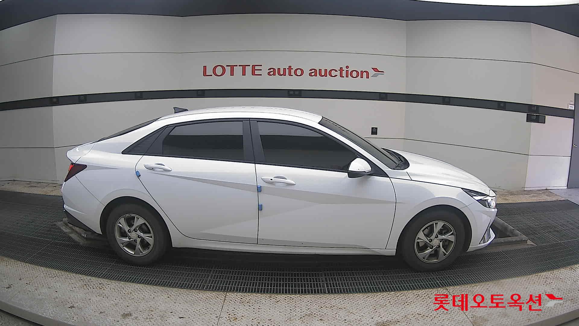 هيونداي إلانترا 2023 - صورة 21