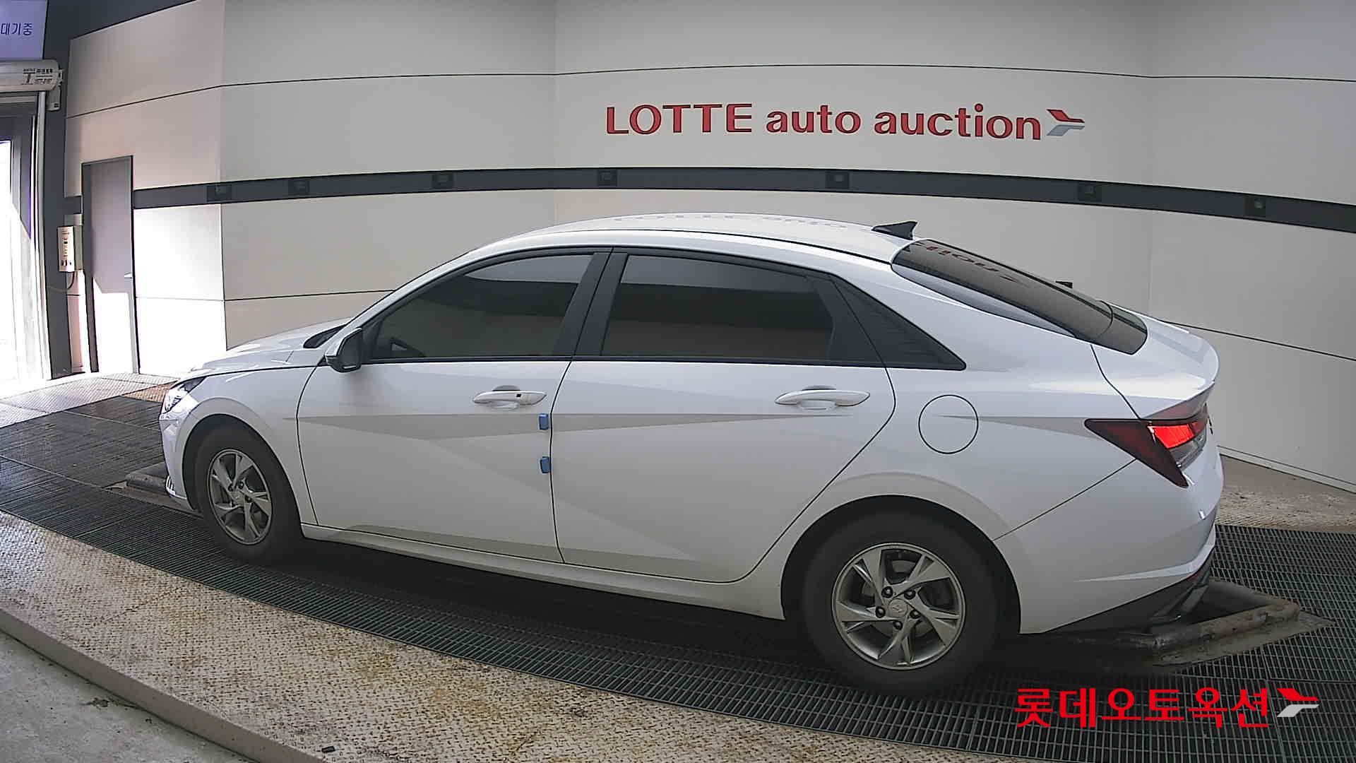 هيونداي إلانترا 2023 - صورة 14