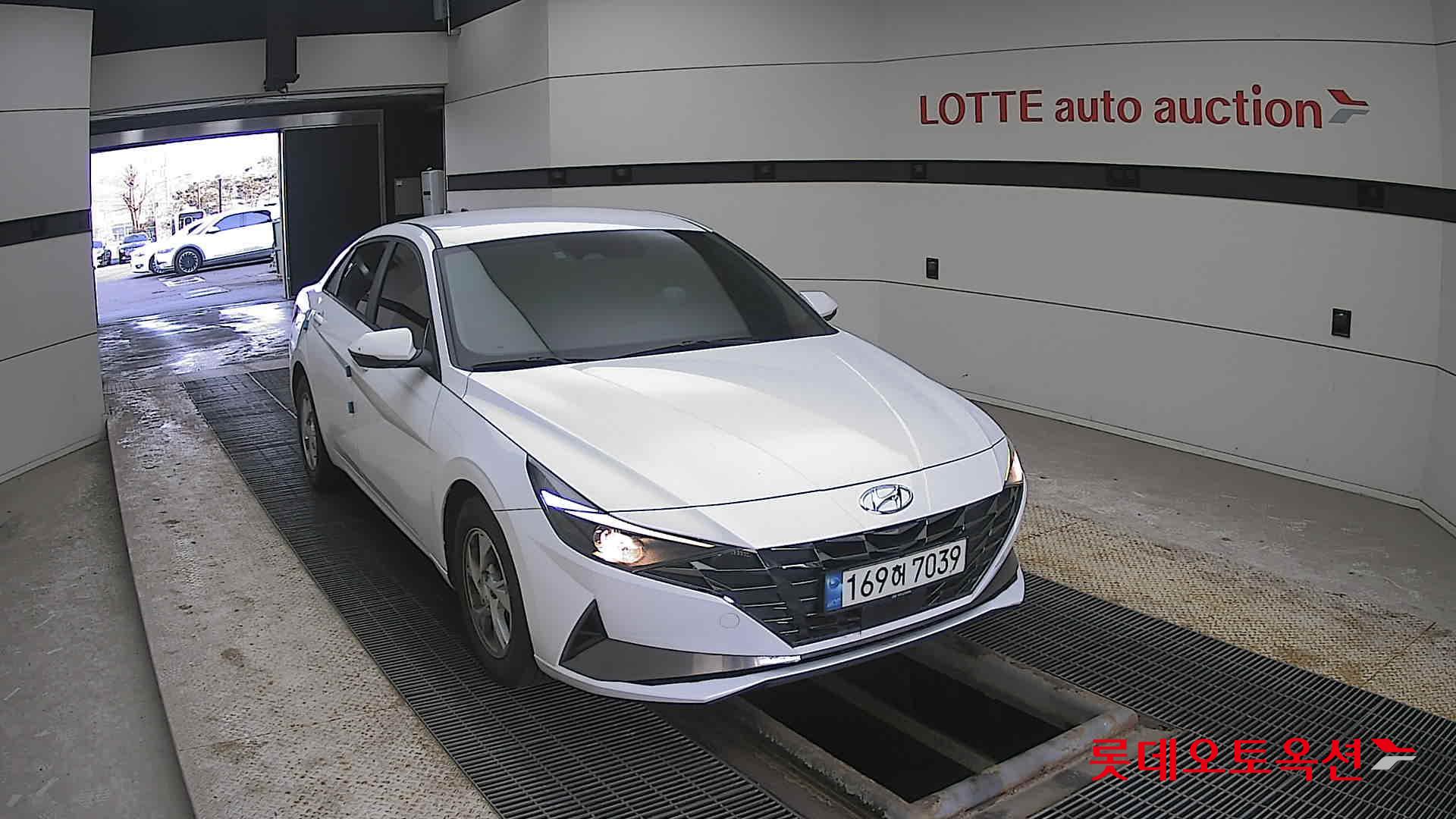 هيونداي إلانترا 2023 - صورة 24