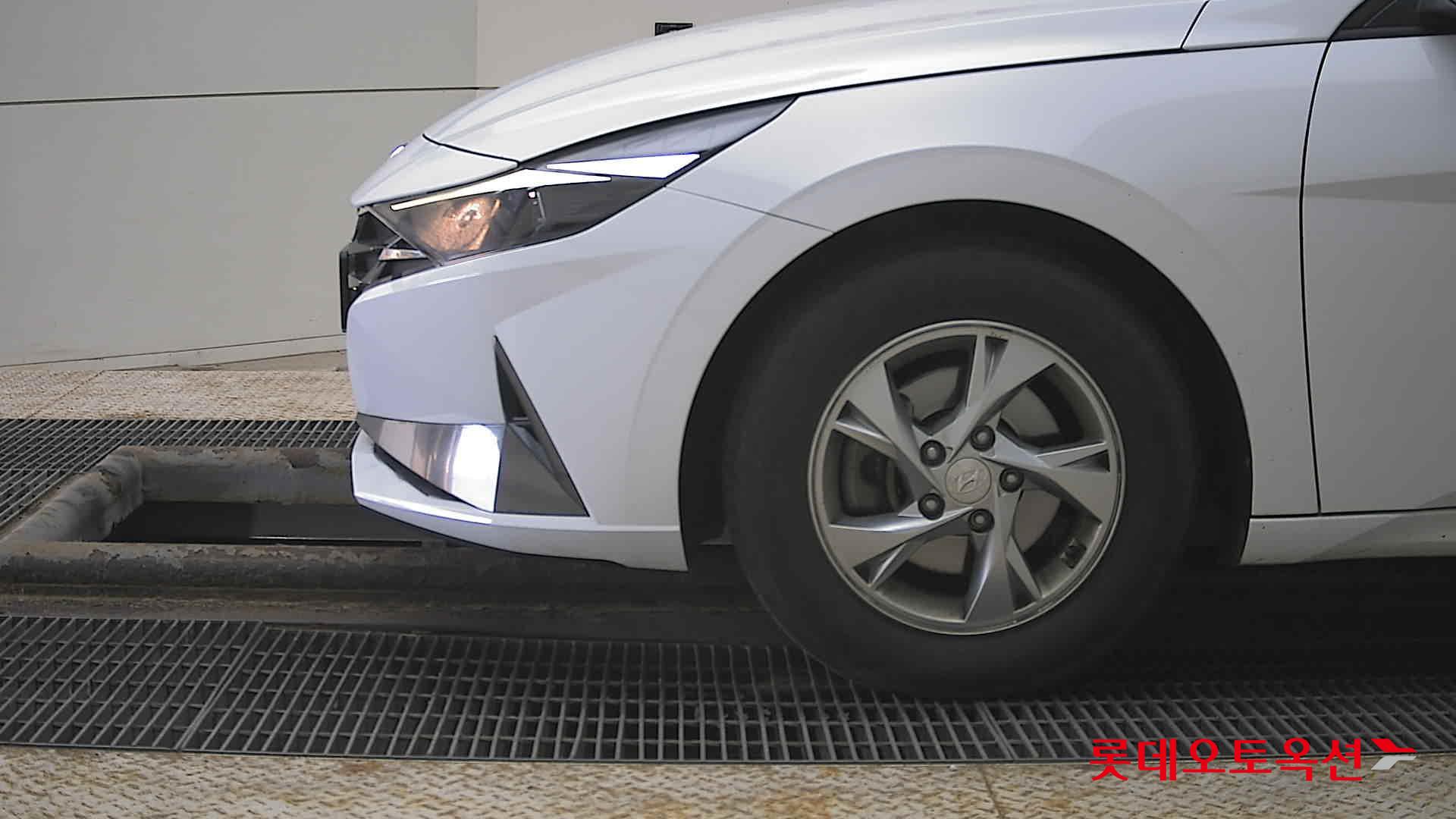 هيونداي إلانترا 2023 - صورة 25