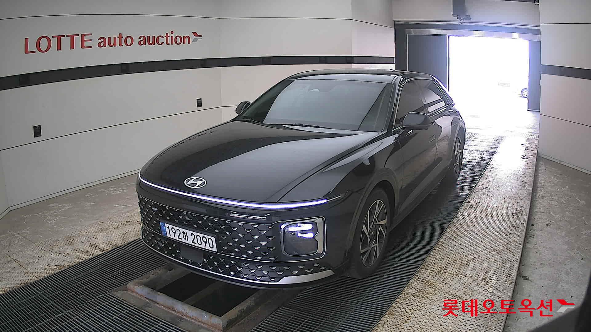 Hyundai Grandeur 2023 - Image 10