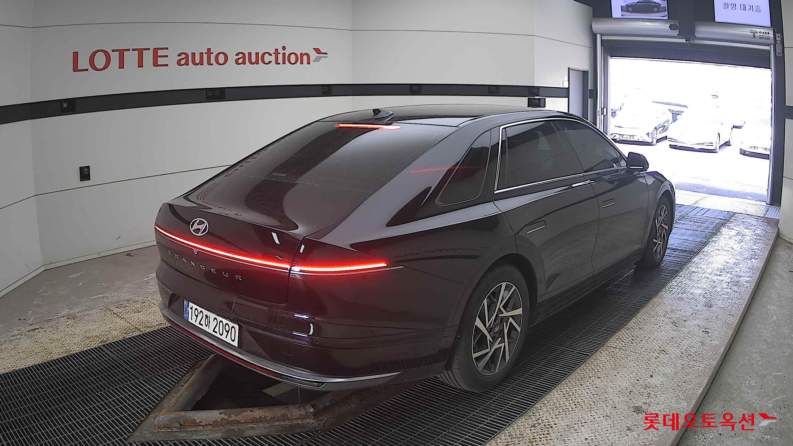 Hyundai Grandeur 2023 - Image 5