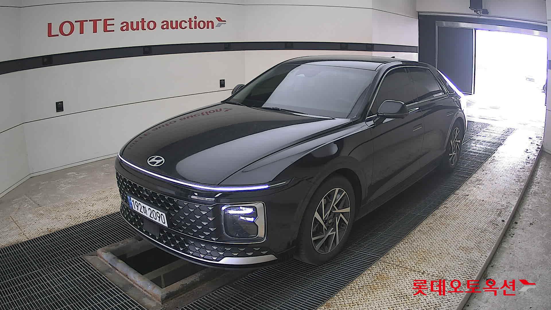 Hyundai Grandeur 2023 - Image 3