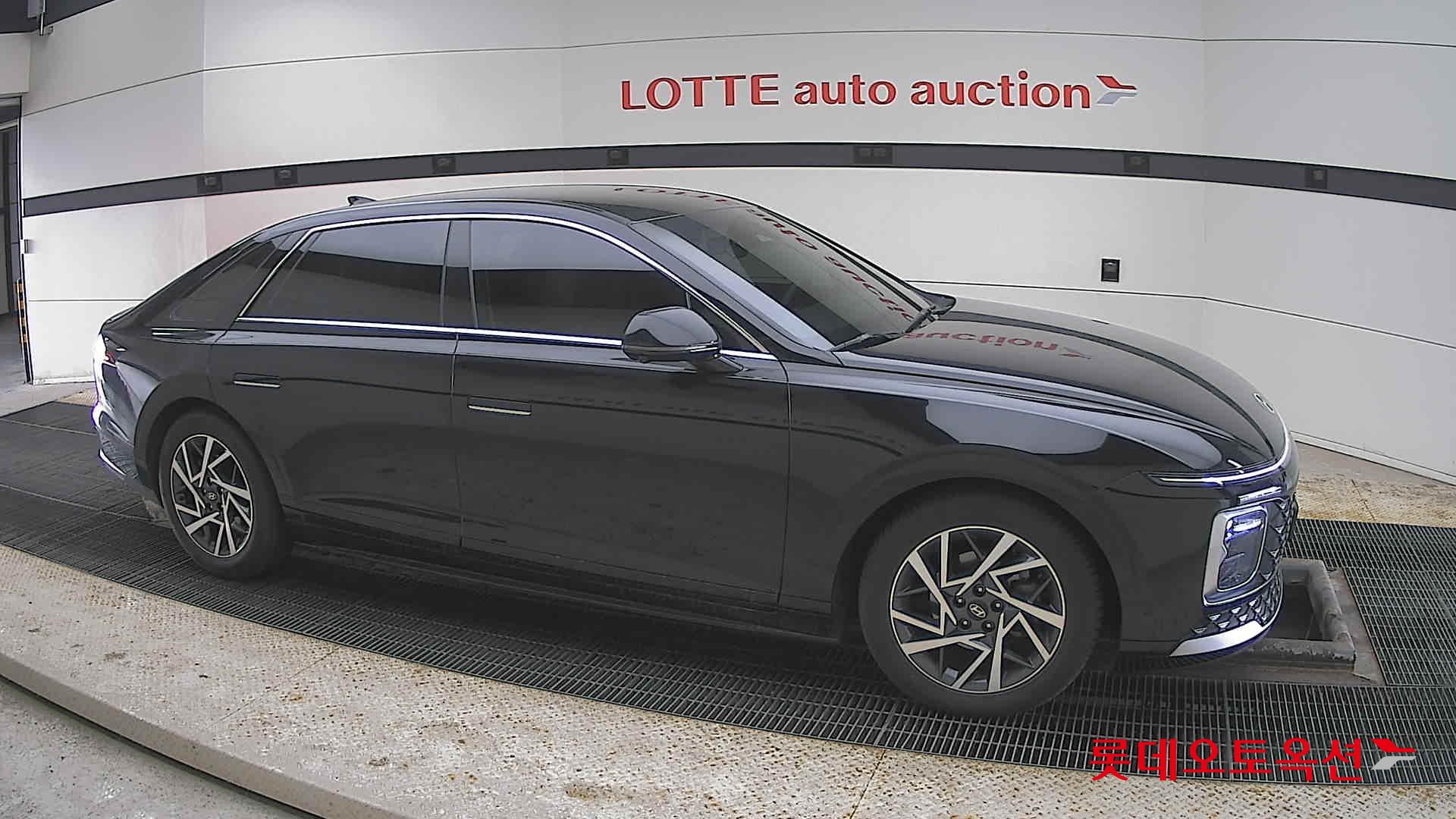 Hyundai Grandeur 2023 - Image 22