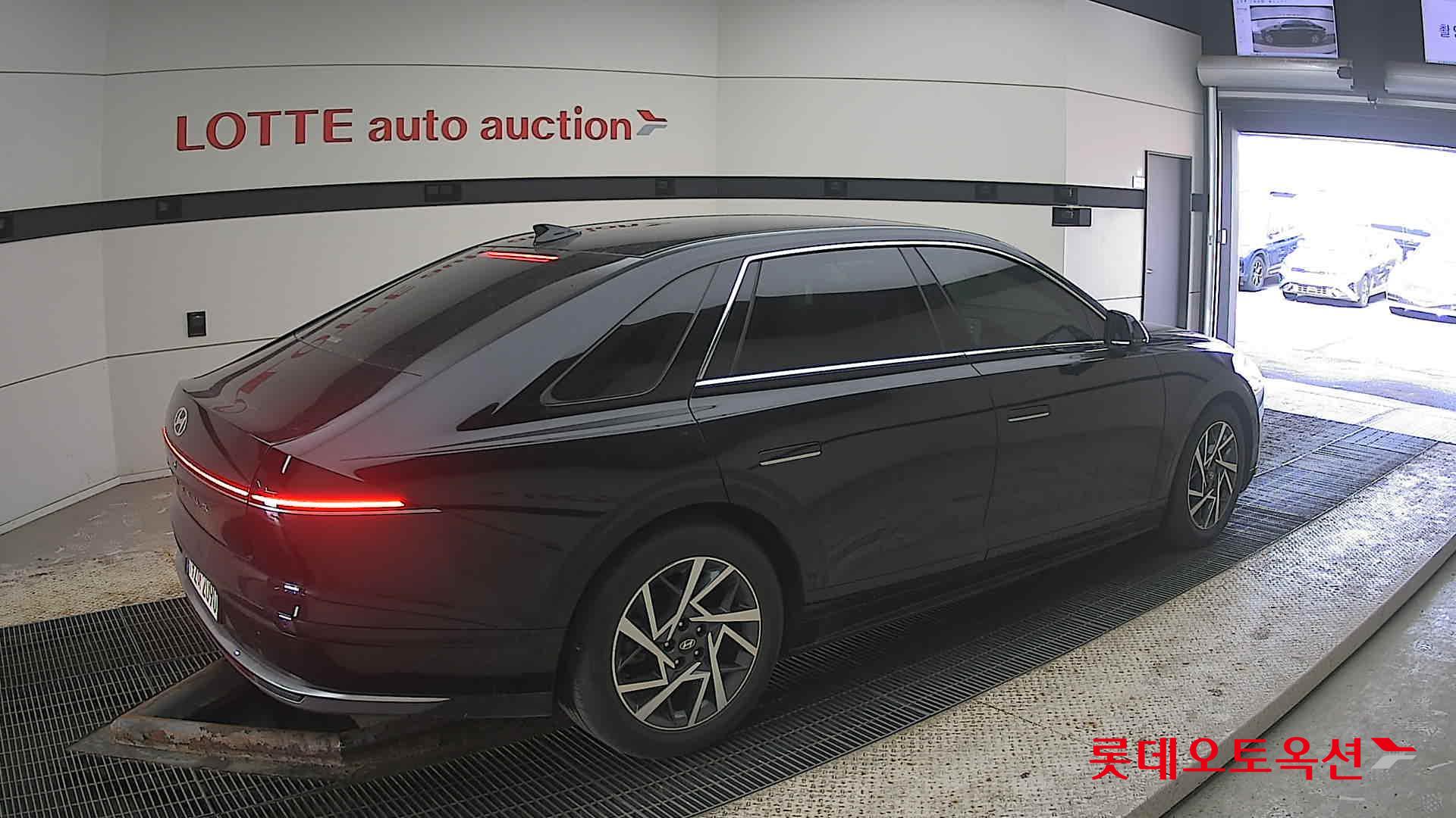 Hyundai Grandeur 2023 - Image 19