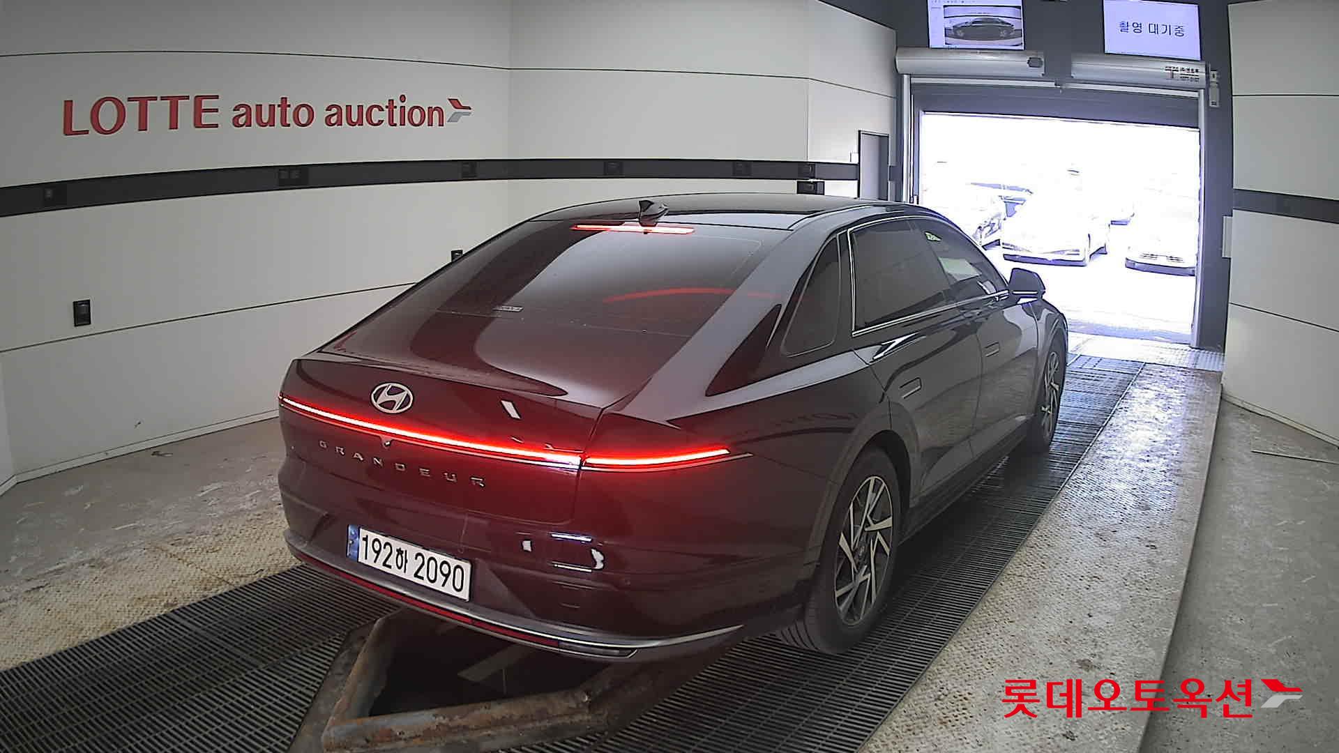 Hyundai Grandeur 2023 - Image 18
