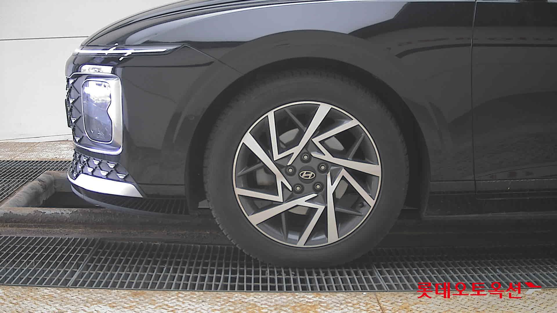 Hyundai Grandeur 2023 - Image 25