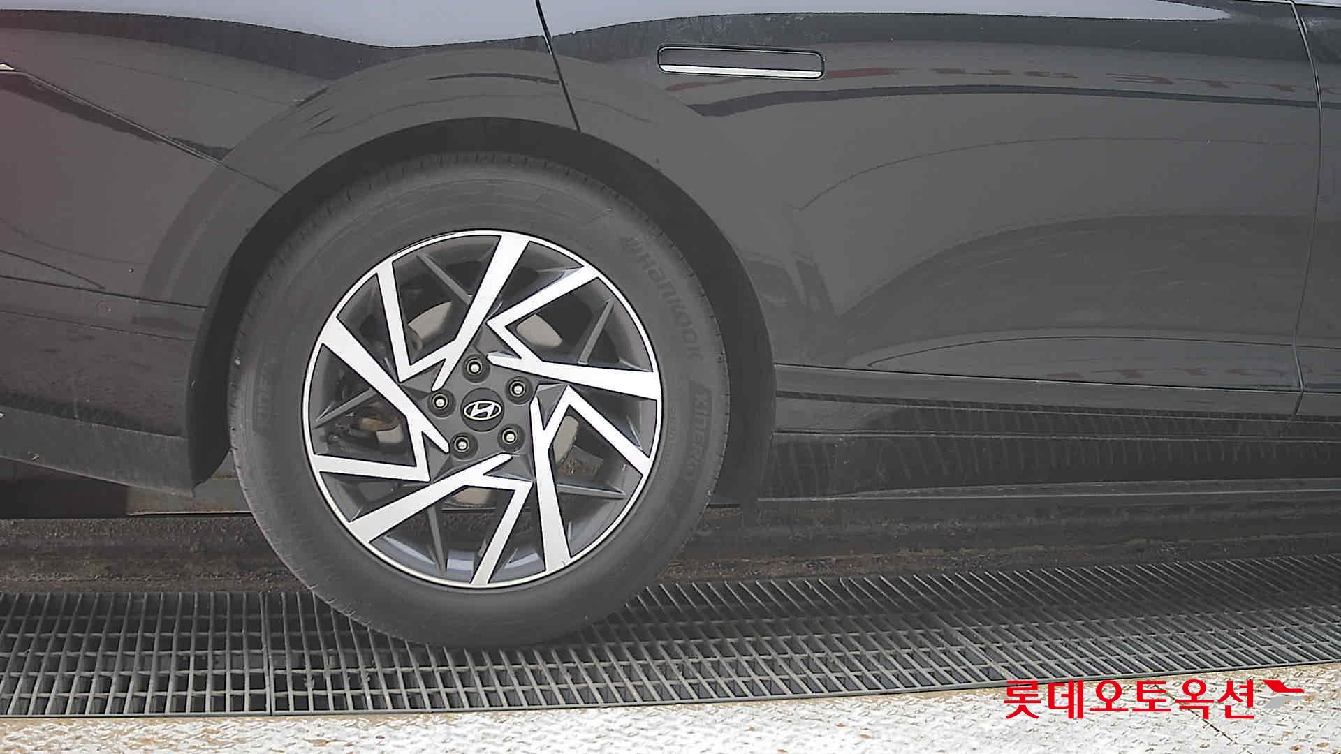 Hyundai Grandeur 2023 - Image 28