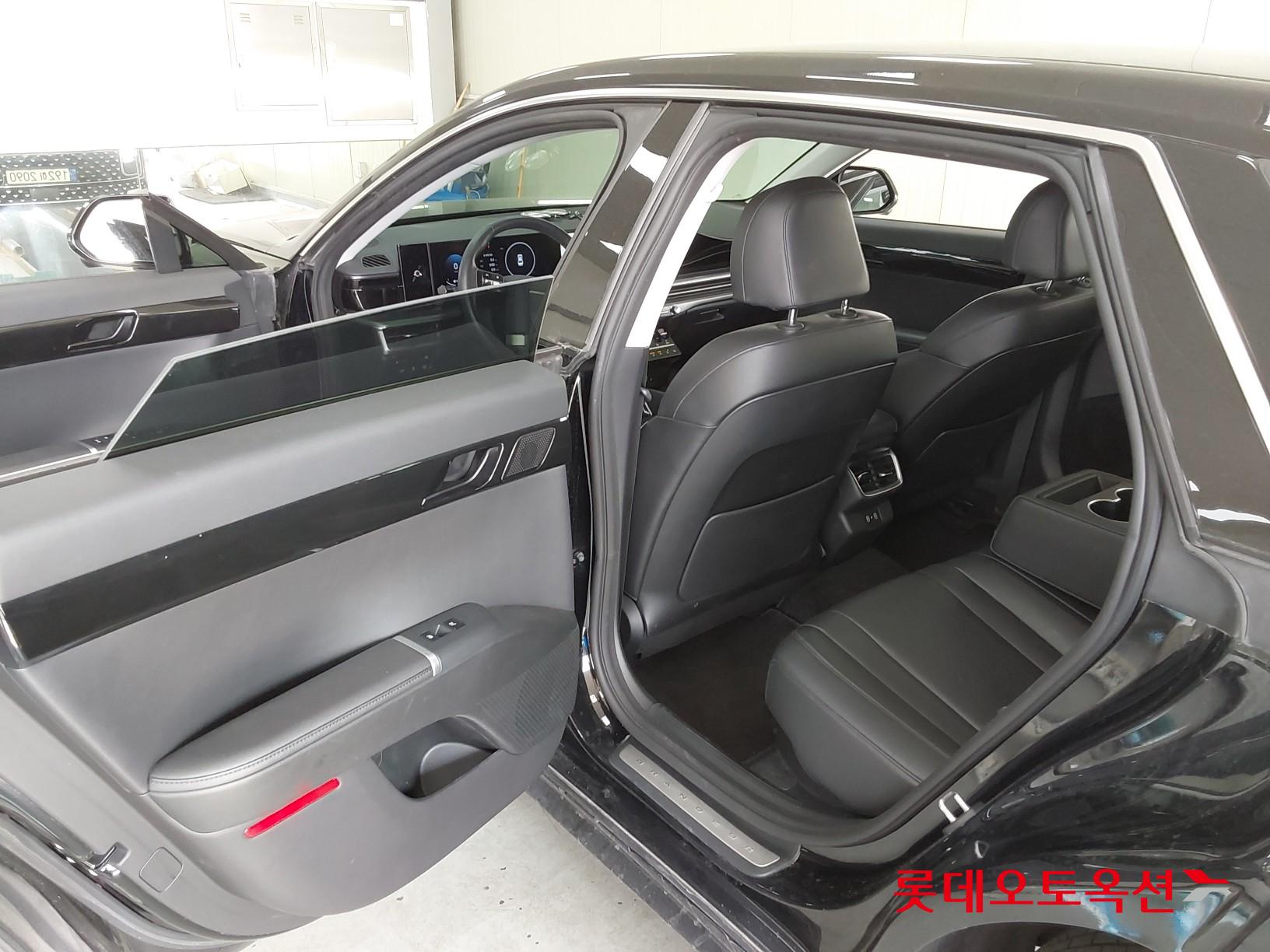 Hyundai Grandeur 2023 - Image 37