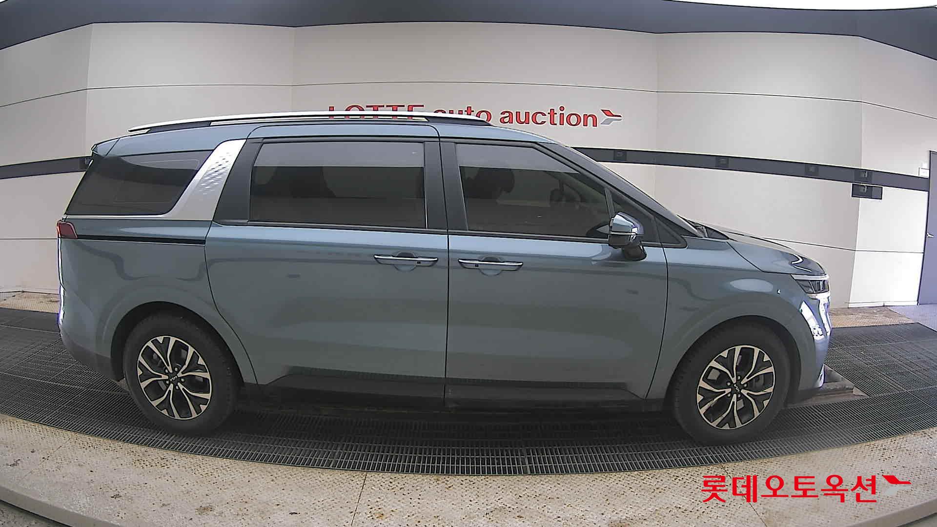 Kia Carnival 2022 - Image 21