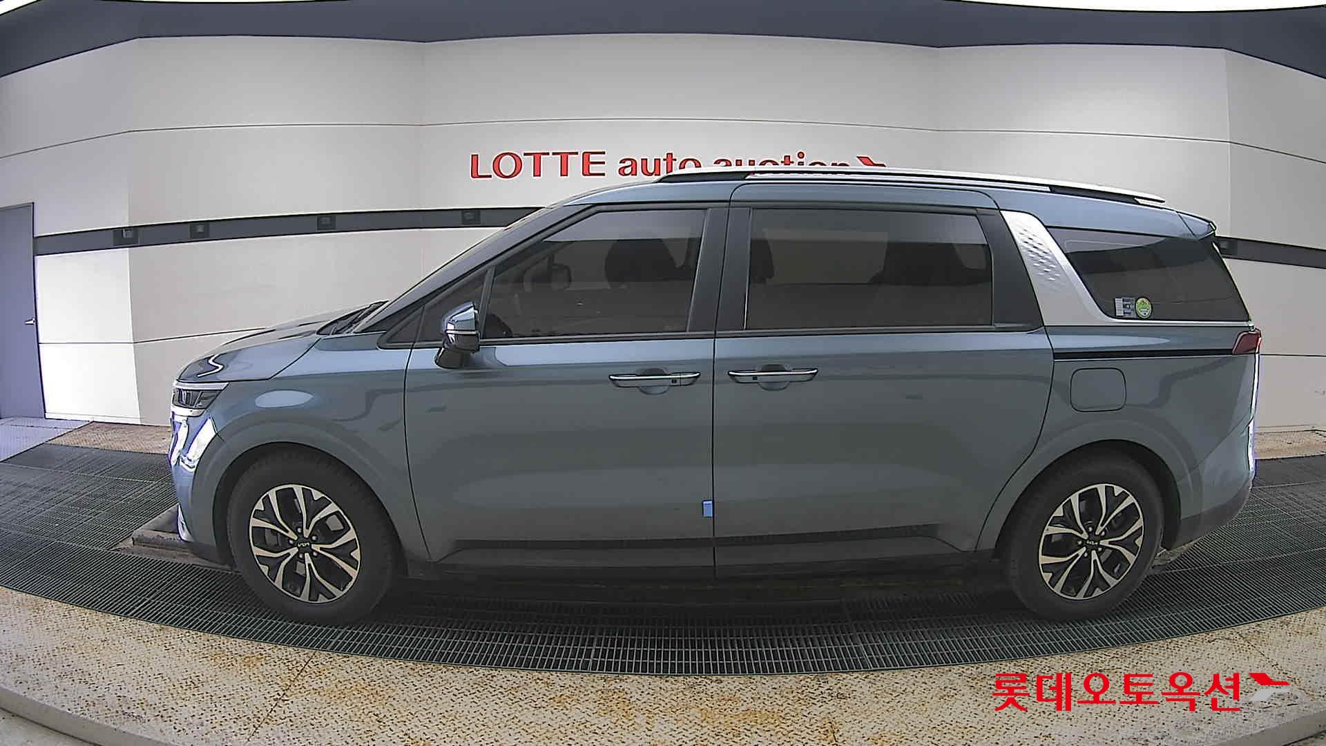 Kia Carnival 2022 - Image 13