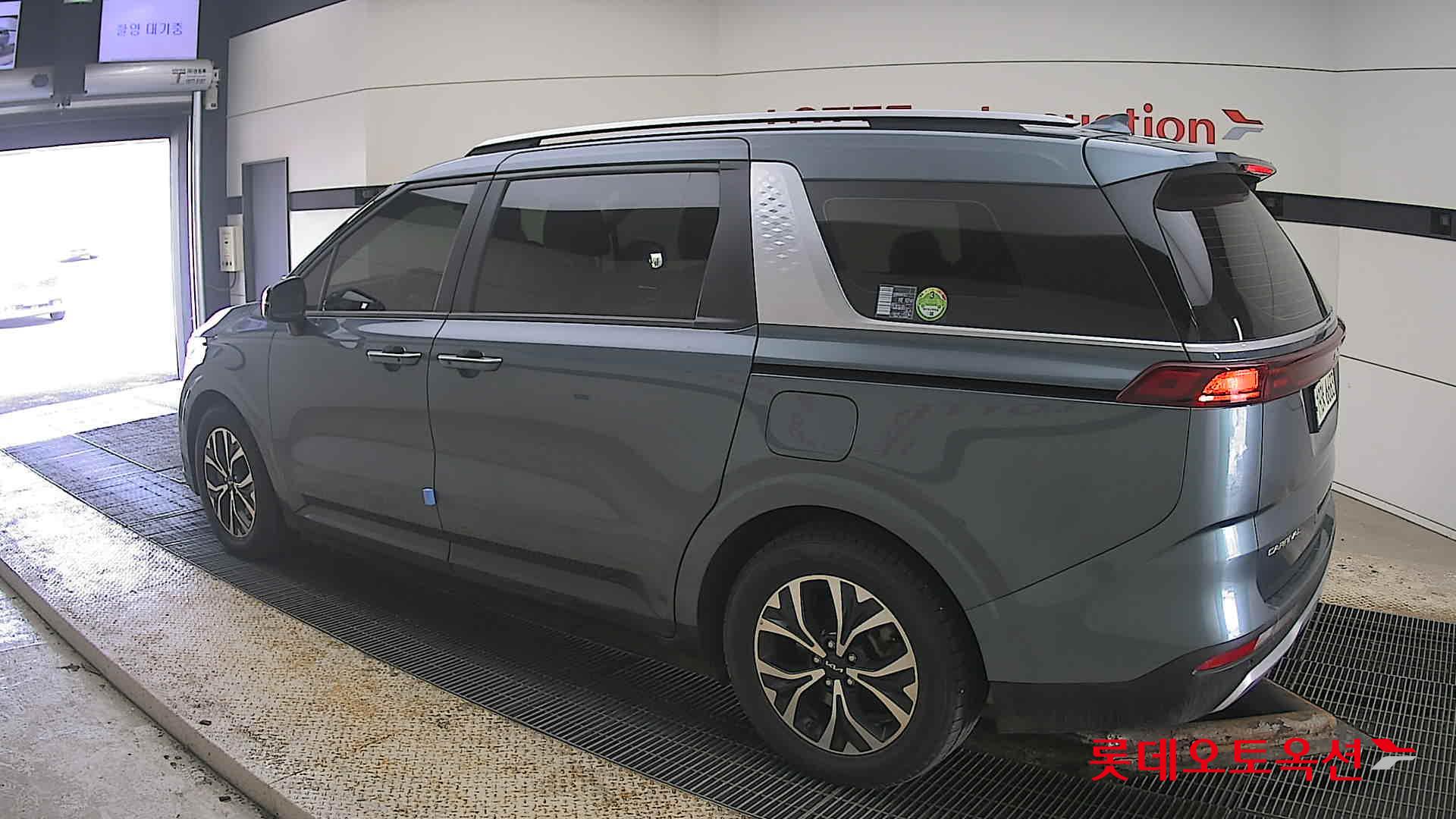 Kia Carnival 2022 - Image 15