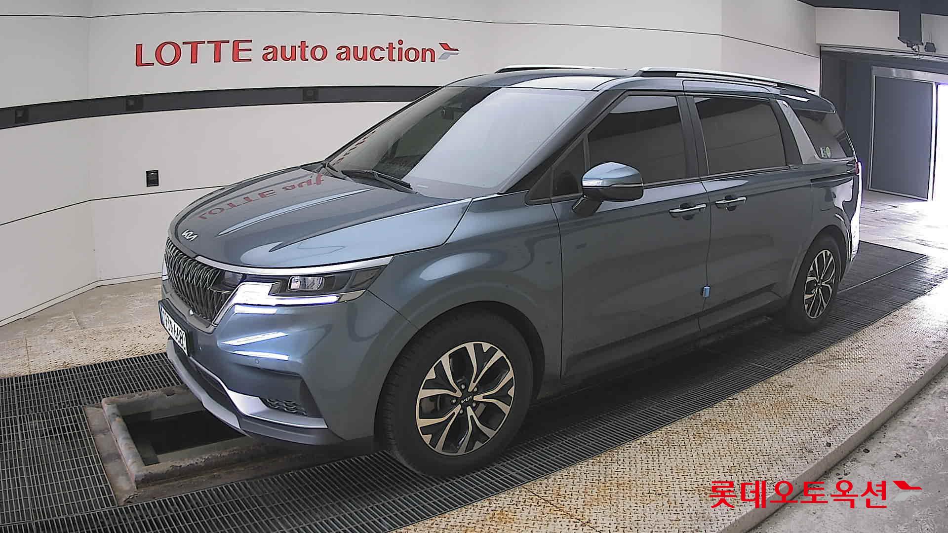 Kia Carnival 2022 - Image 11