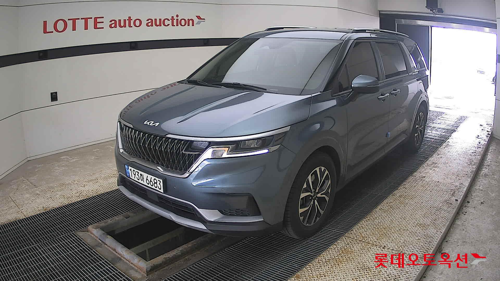 Kia Carnival 2022 - Image 3