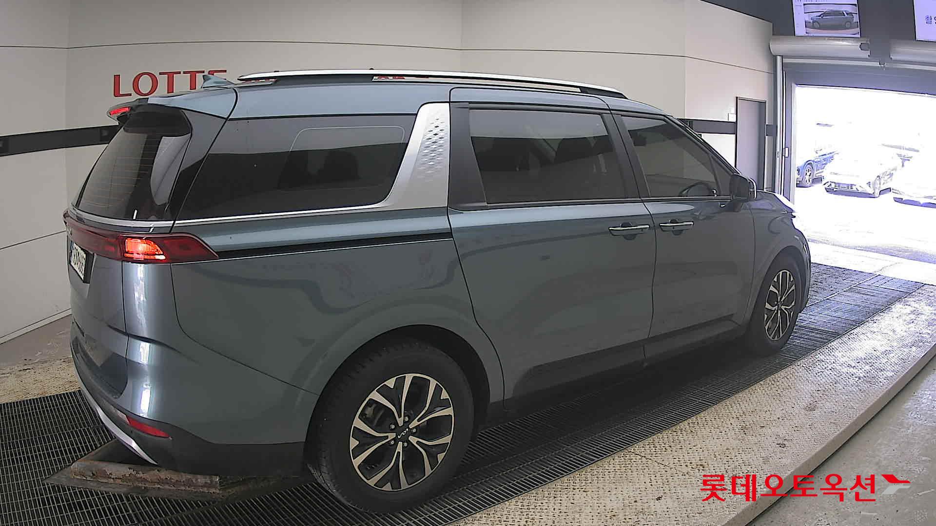 Kia Carnival 2022 - Image 19