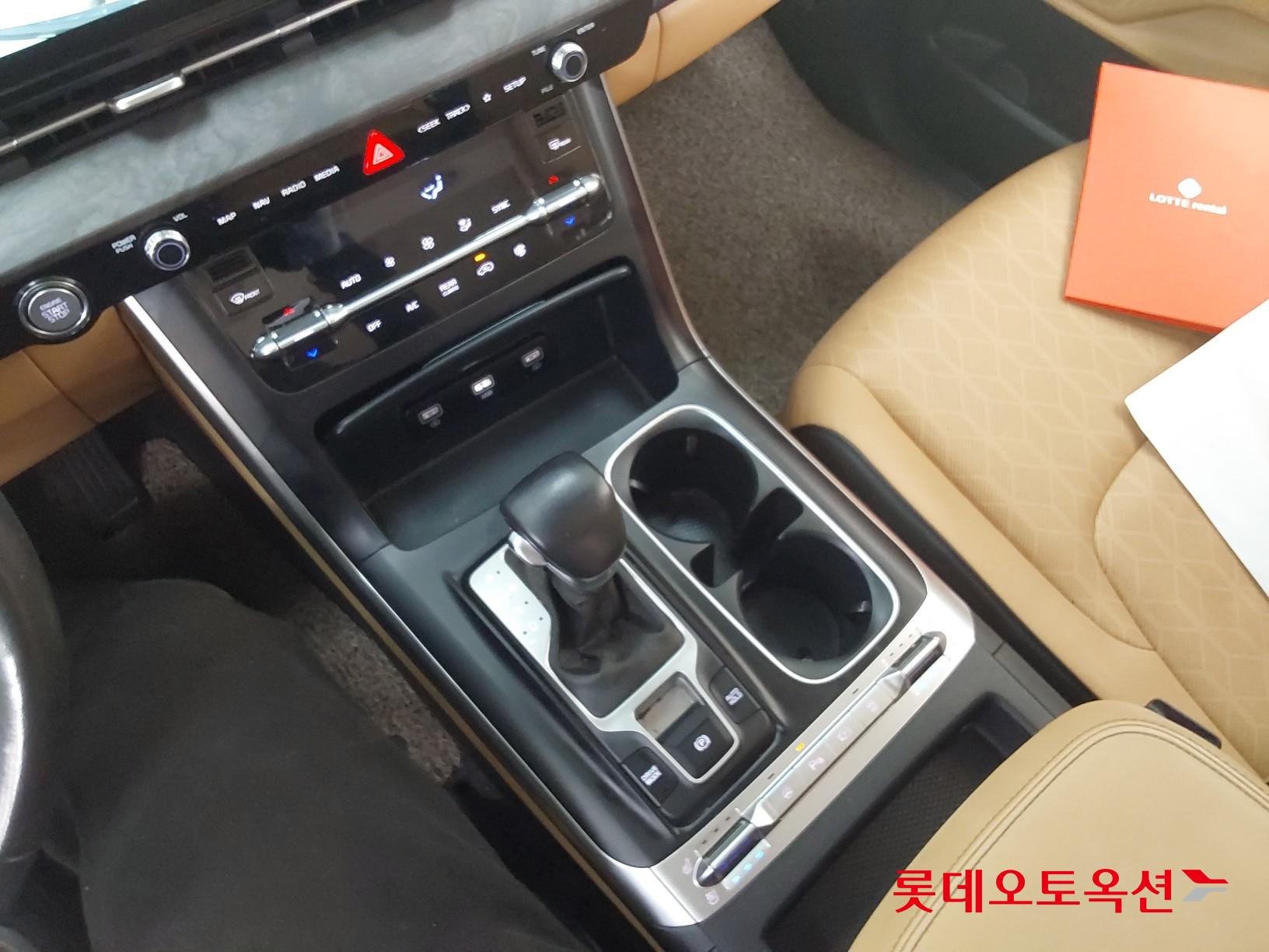 Kia Carnival 2022 - Image 34