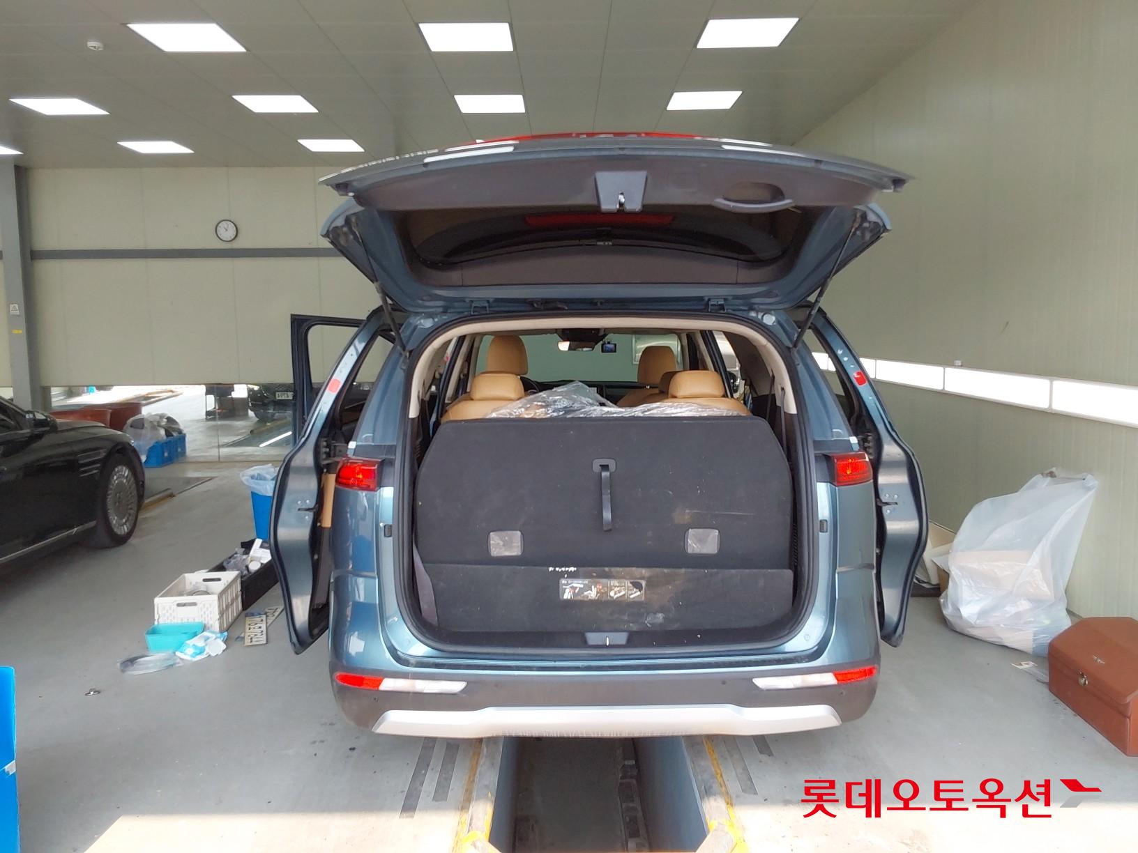 Kia Carnival 2022 - Image 9