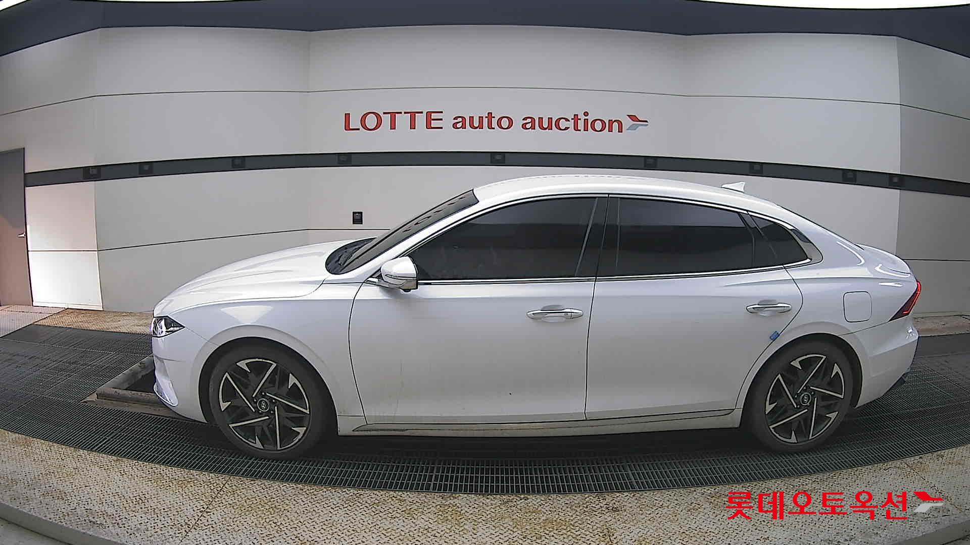 هيونداي جرانجر 2021 - صورة 13