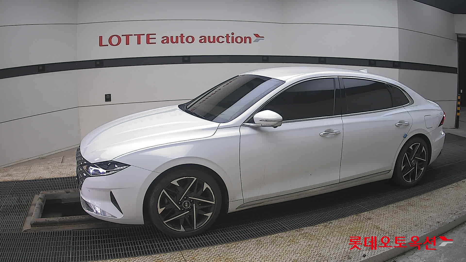 هيونداي جرانجر 2021 - صورة 12