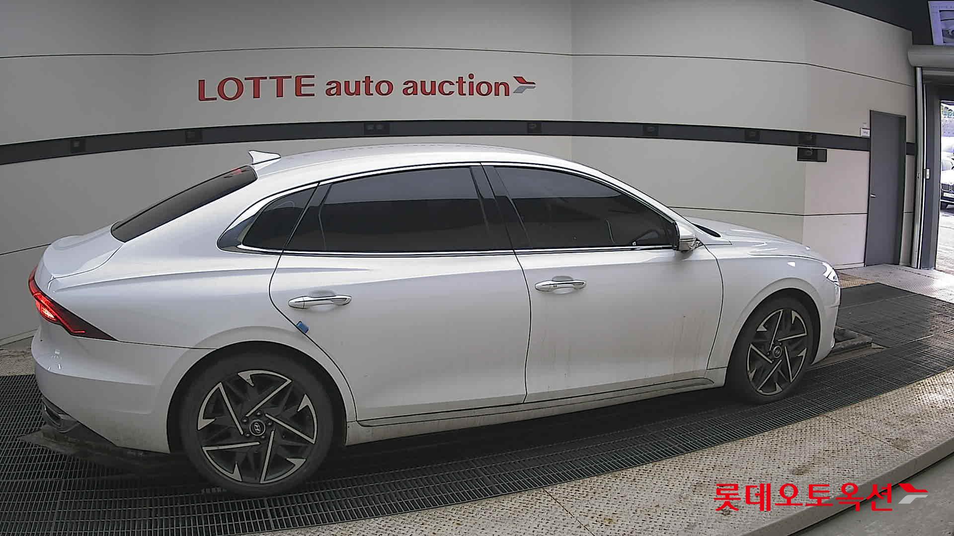 هيونداي جرانجر 2021 - صورة 20