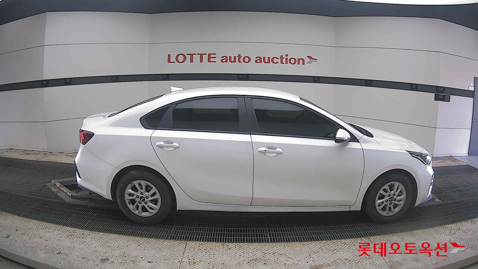 Kia K3 2020 - Image 21