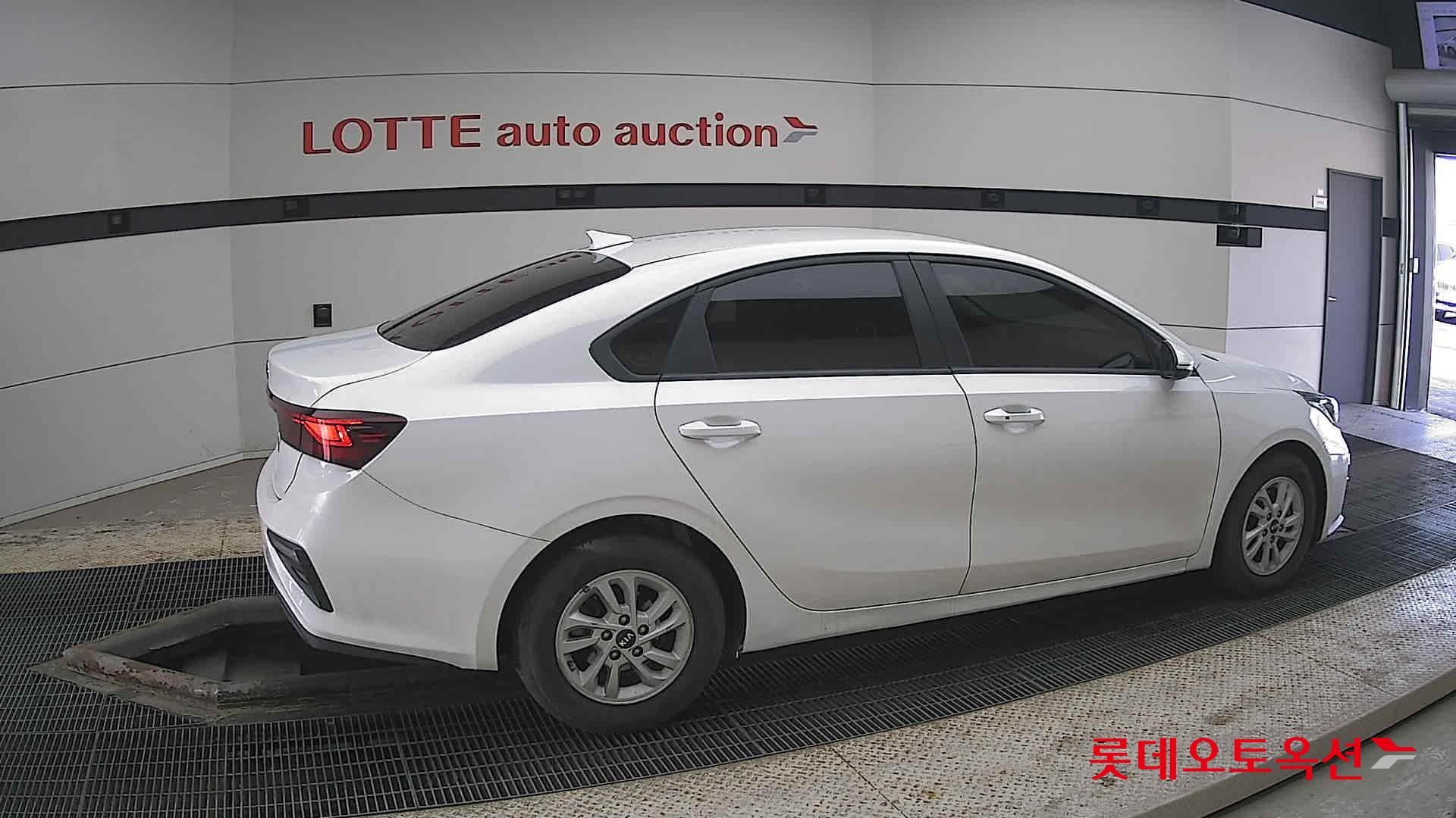 Kia K3 2020 - Image 20