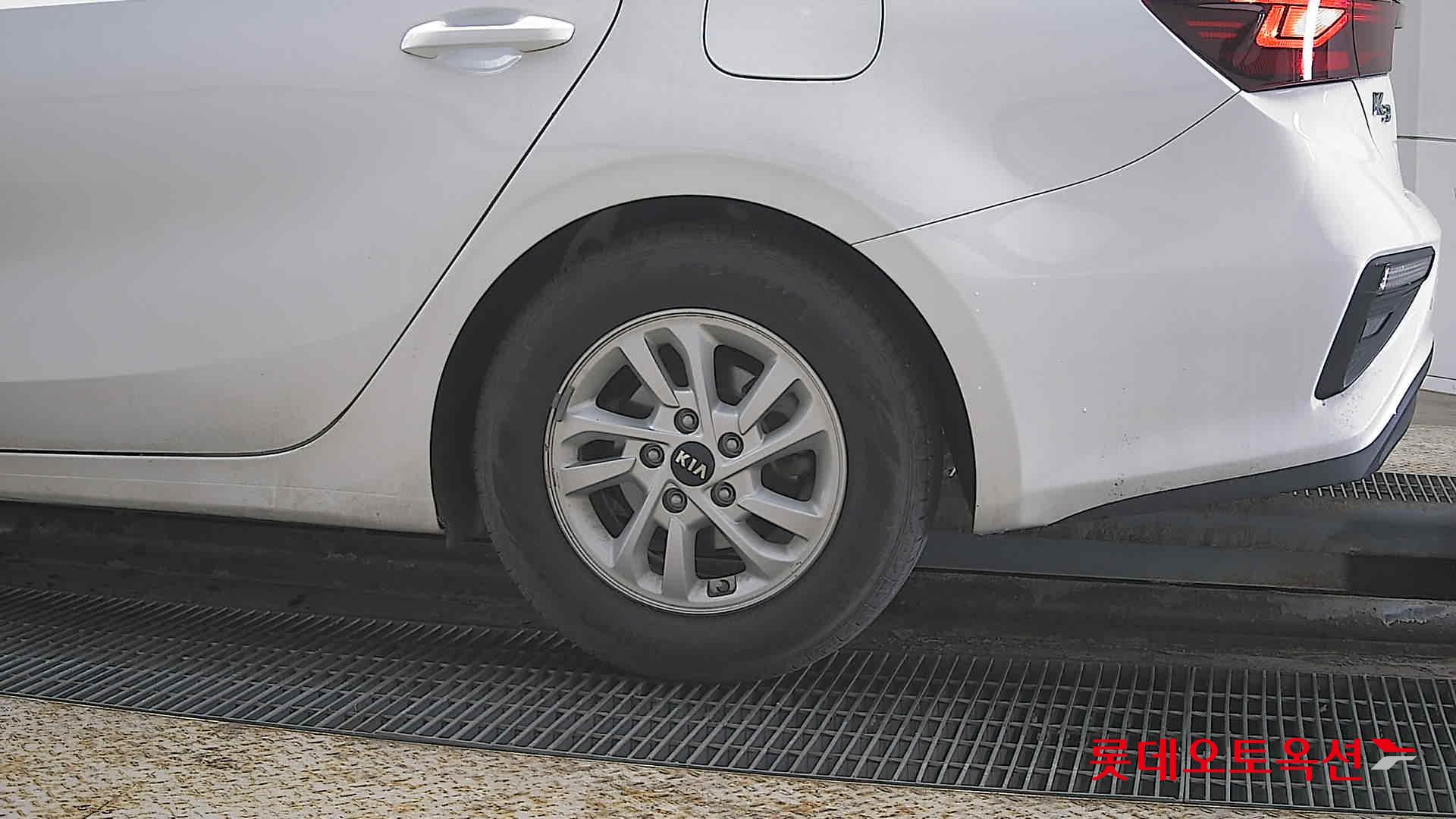 Kia K3 2020 - Image 26