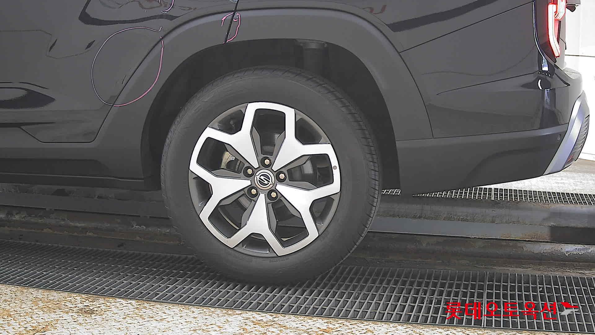 KG Mobility Torres 2023 - Image 26