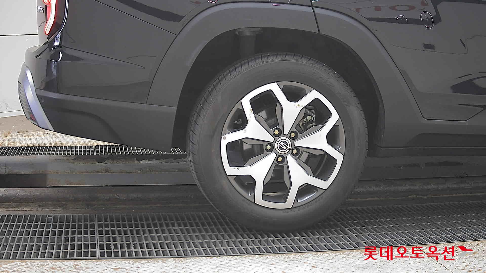 KG Mobility Torres 2023 - Image 28