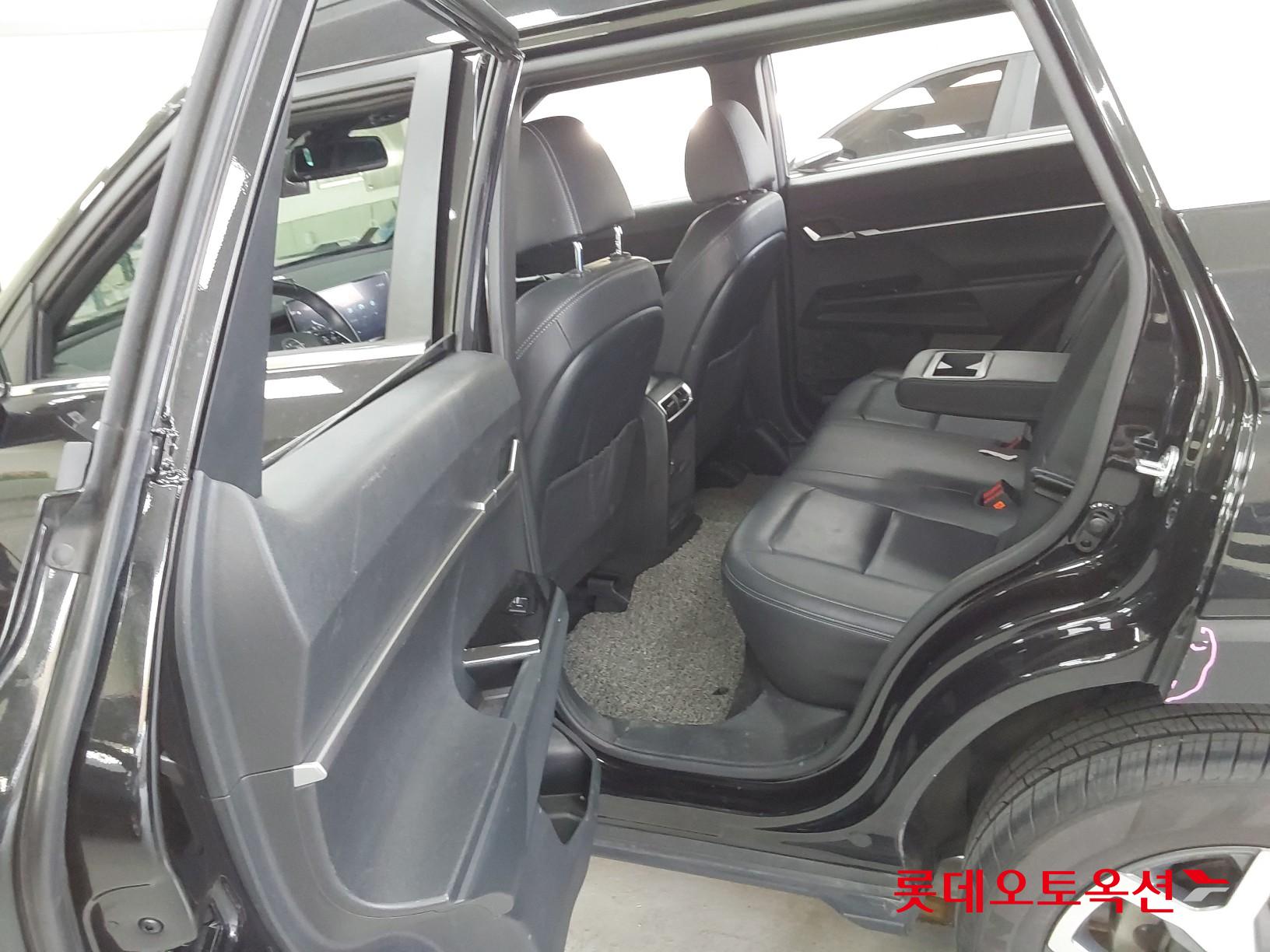 KG Mobility Torres 2023 - Image 38