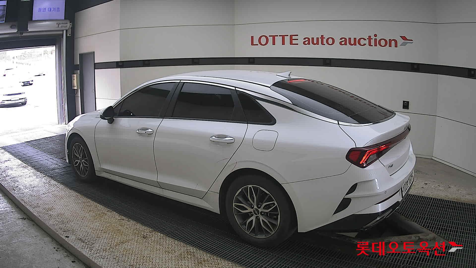 كيا K5 2022 - صورة 15