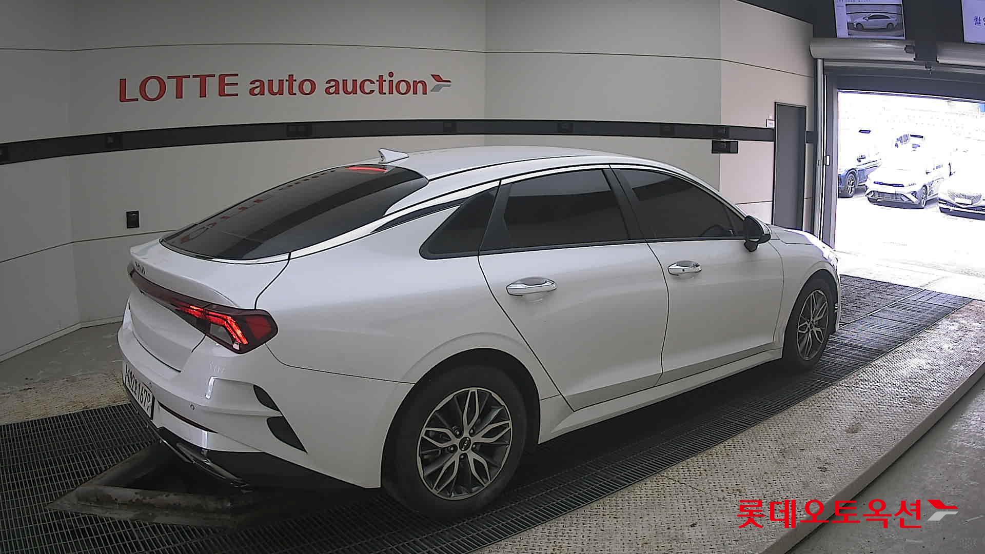 كيا K5 2022 - صورة 19