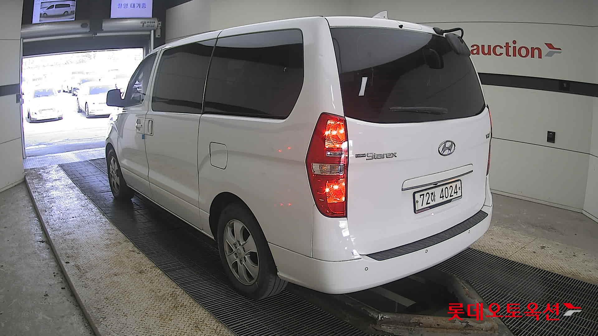 هيونداي جراند ستاريكس 2019 - صورة 4