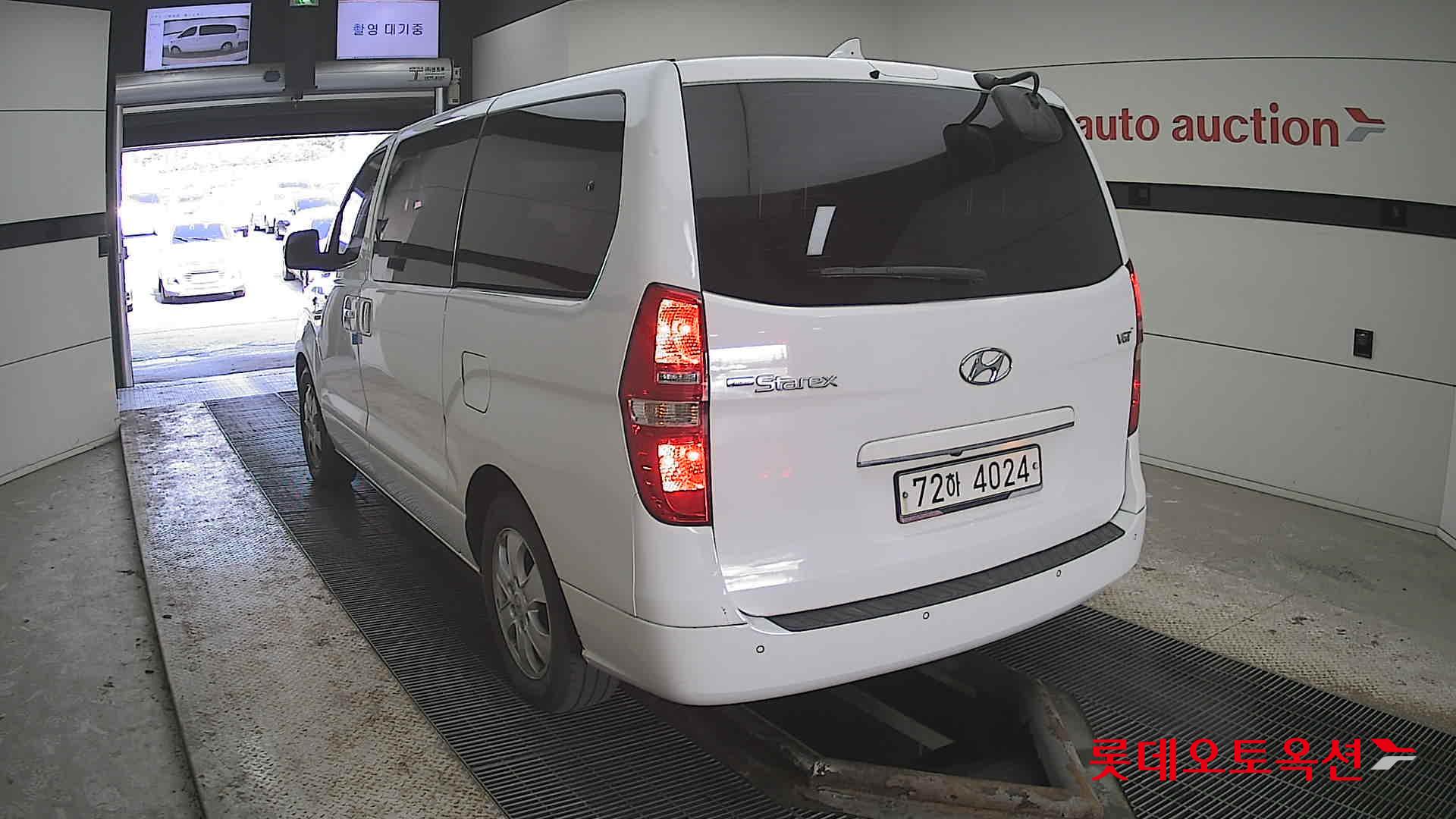 هيونداي جراند ستاريكس 2019 - صورة 16