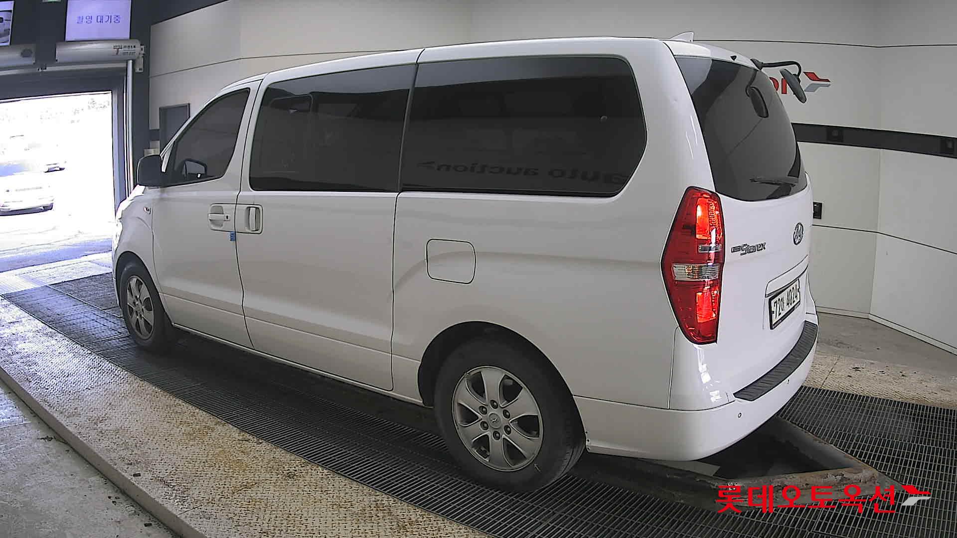 هيونداي جراند ستاريكس 2019 - صورة 15