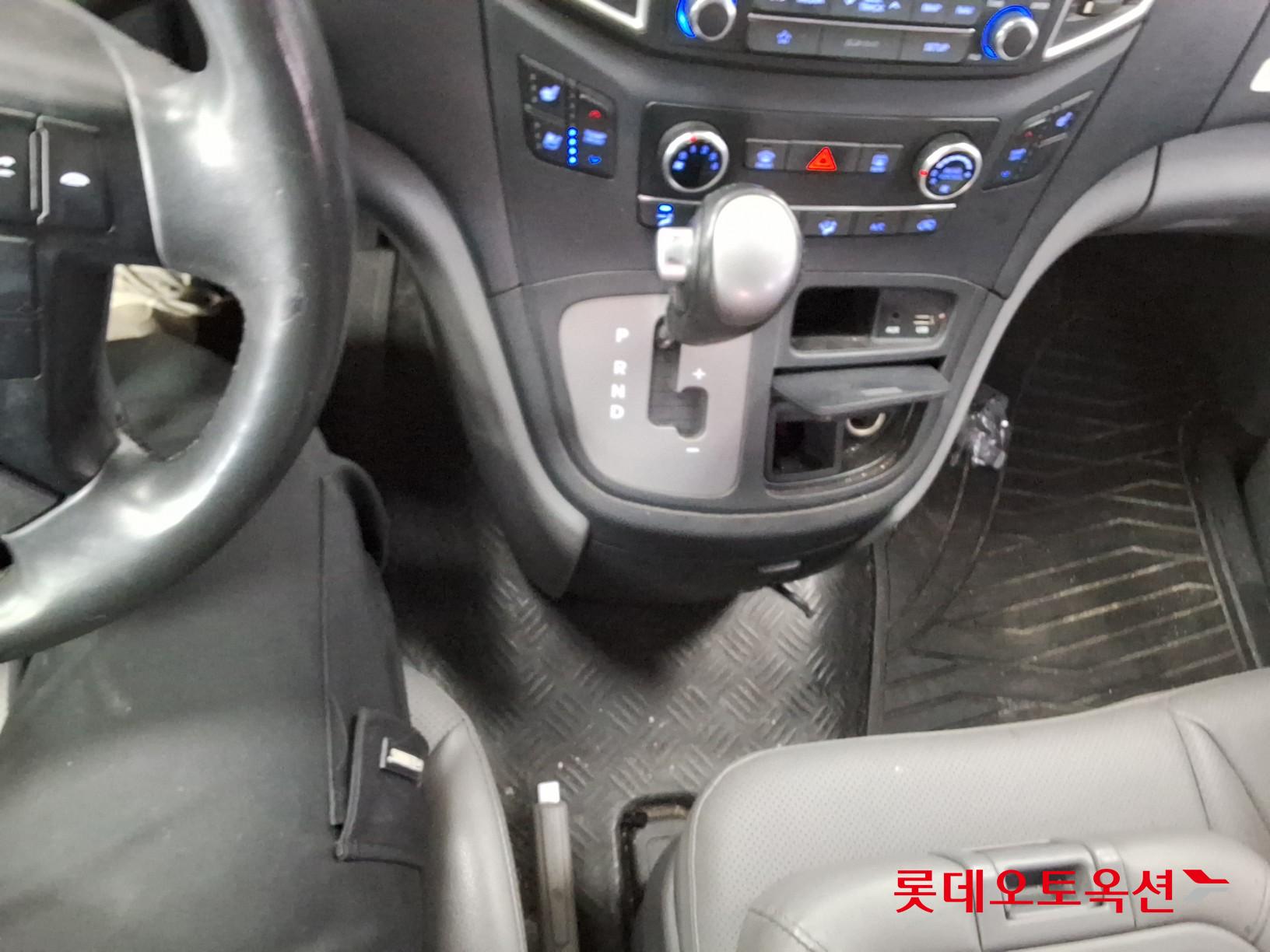 هيونداي جراند ستاريكس 2019 - صورة 34