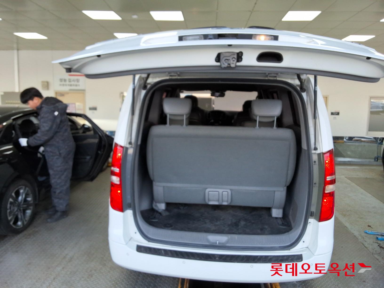 هيونداي جراند ستاريكس 2019 - صورة 9