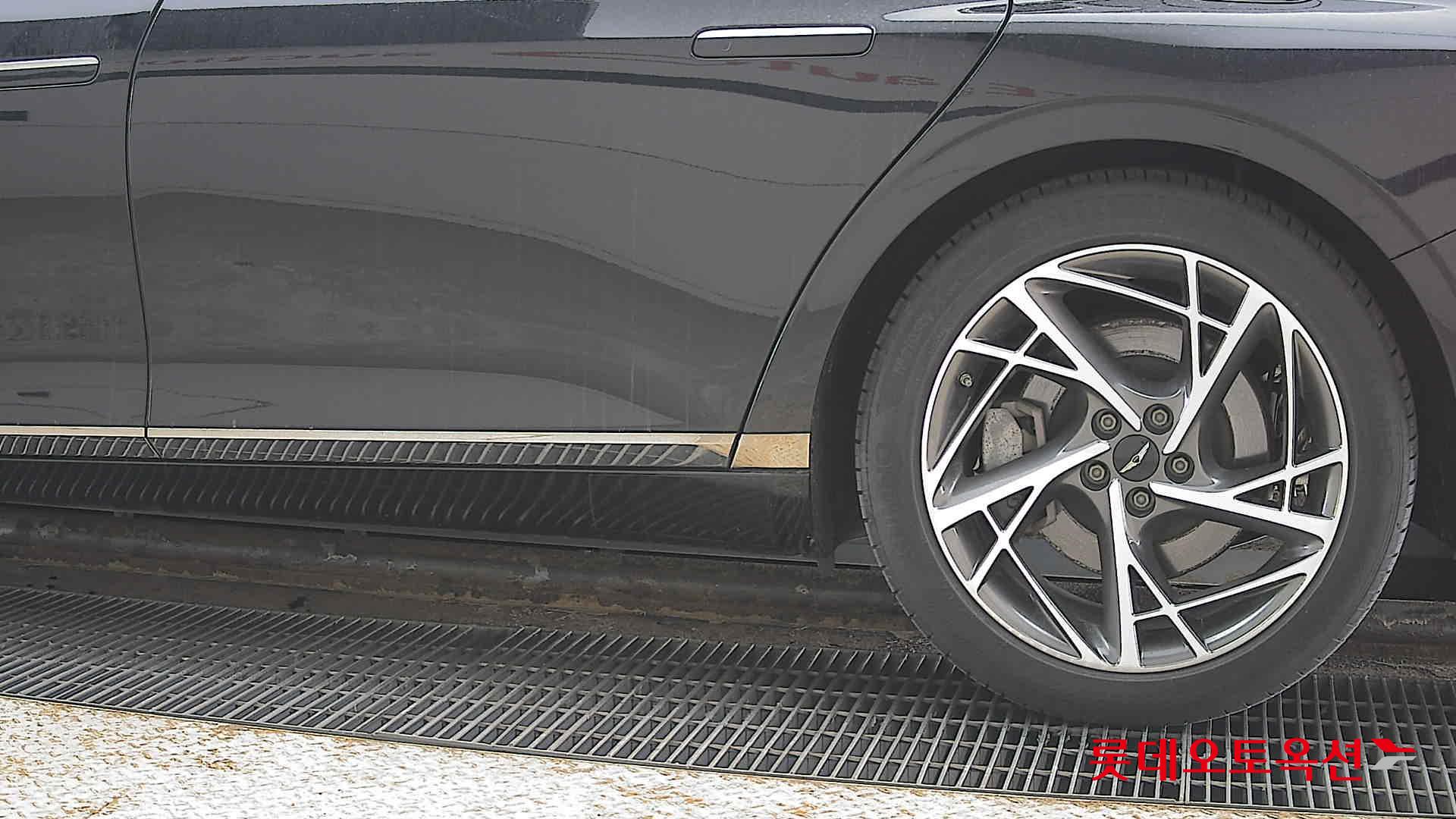 Hyundai G90 id 3803665 из Кореи 22