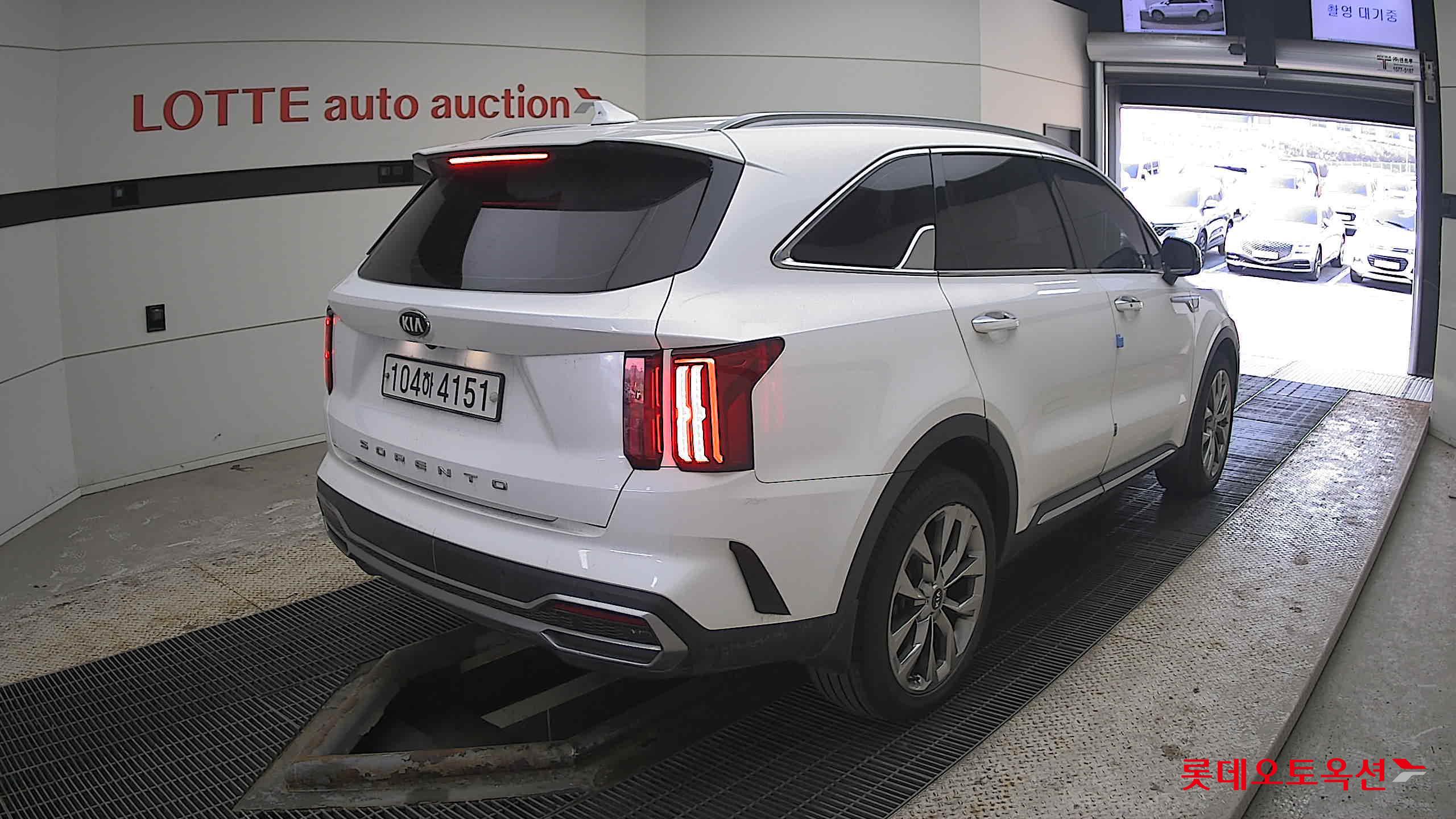 كيا سورينتو 2021 - صورة 5