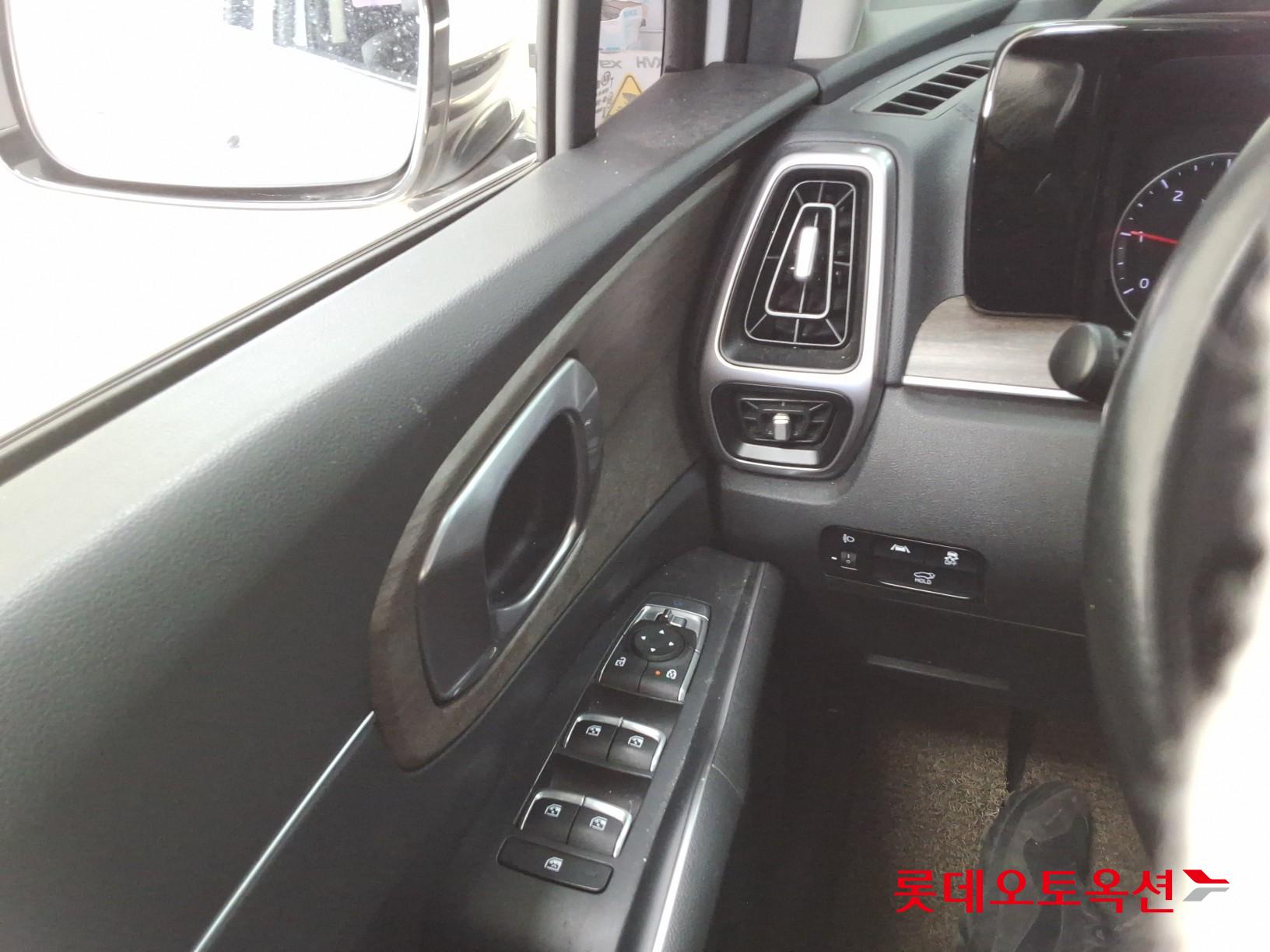 كيا سورينتو 2021 - صورة 29