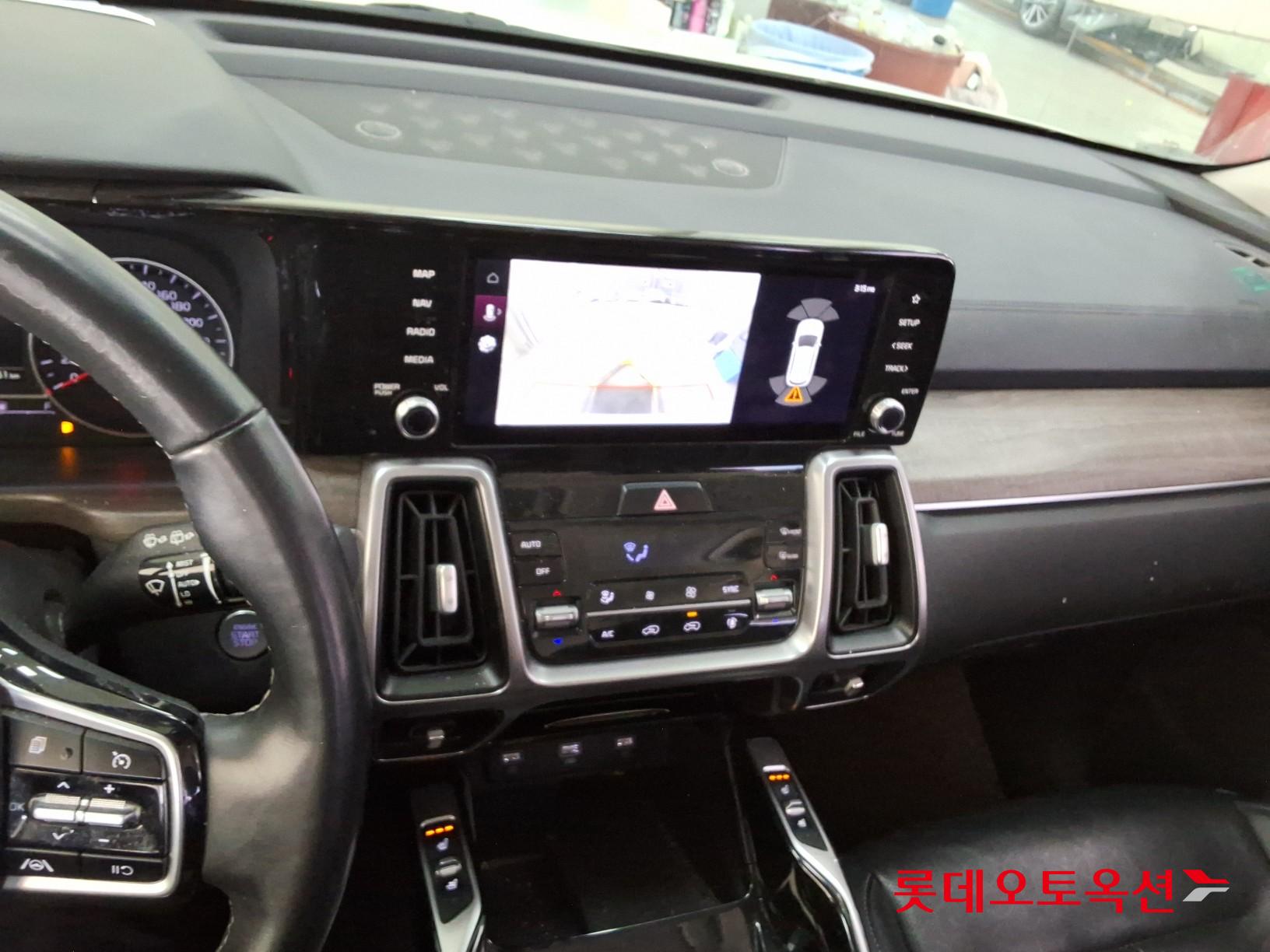 كيا سورينتو 2021 - صورة 31