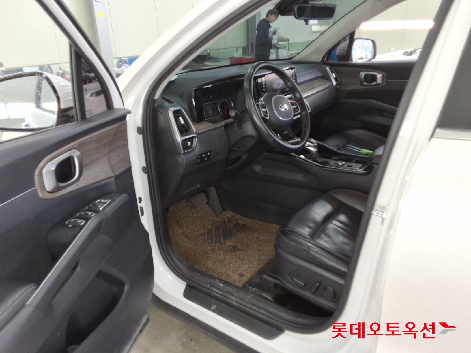 كيا سورينتو 2021 - صورة 35