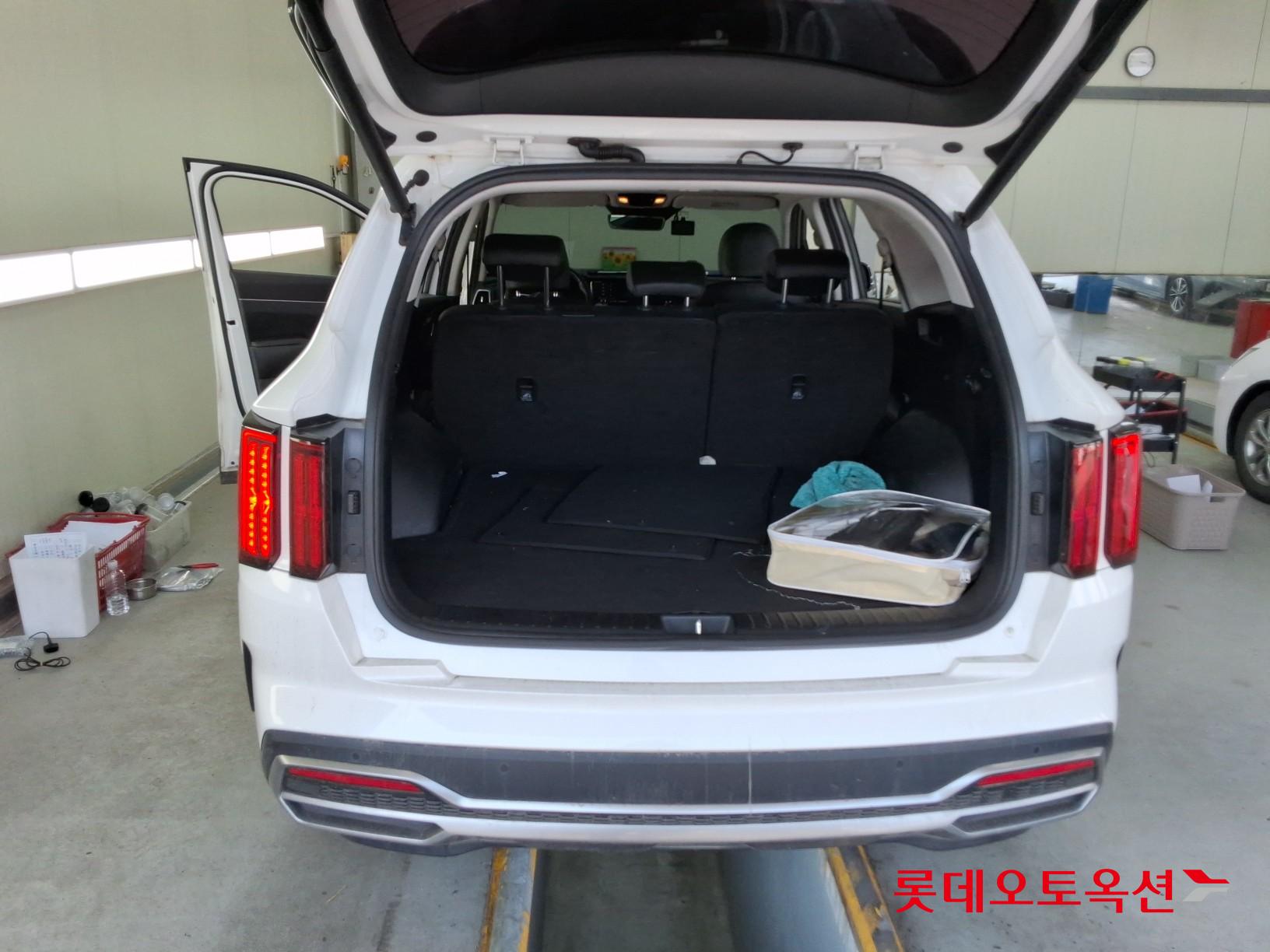 كيا سورينتو 2021 - صورة 9