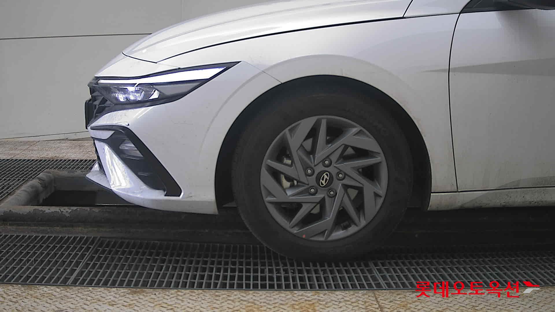 Hyundai Avante Hybrid id 3816321 из Кореи 21