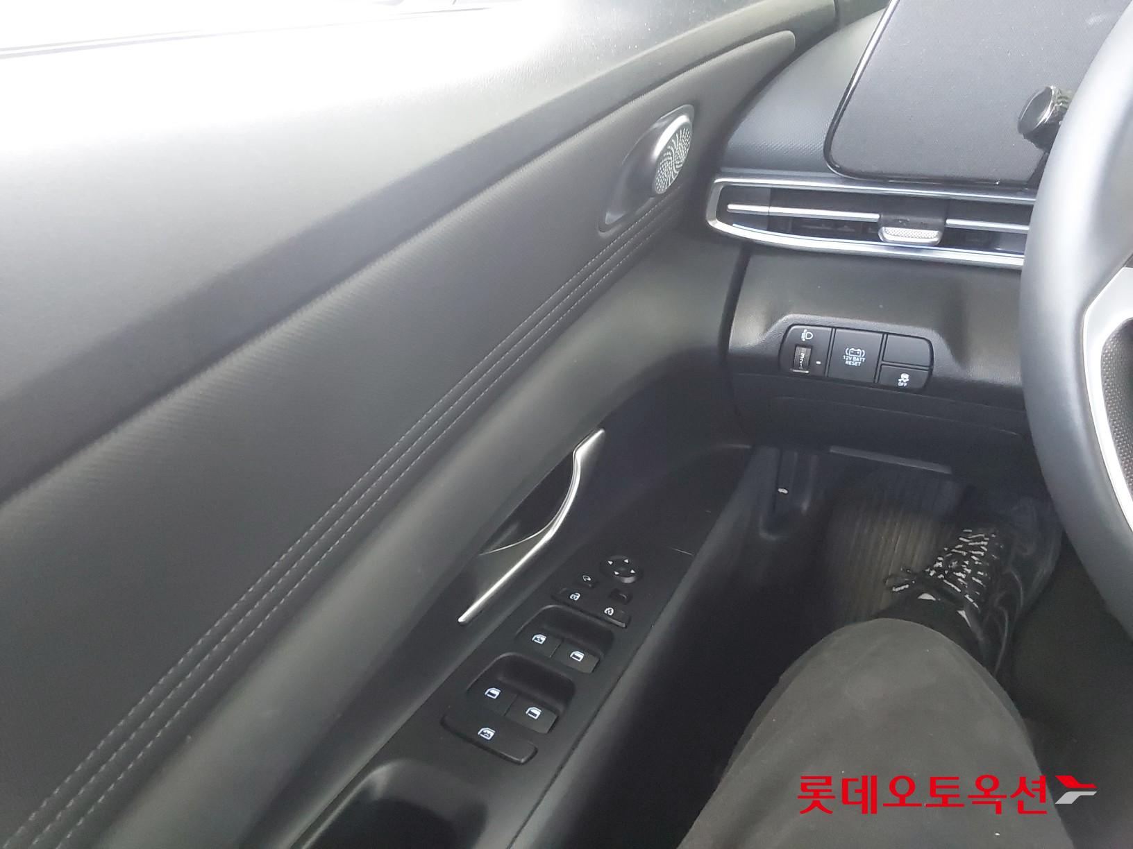 Hyundai Avante Hybrid id 3816321 из Кореи 28