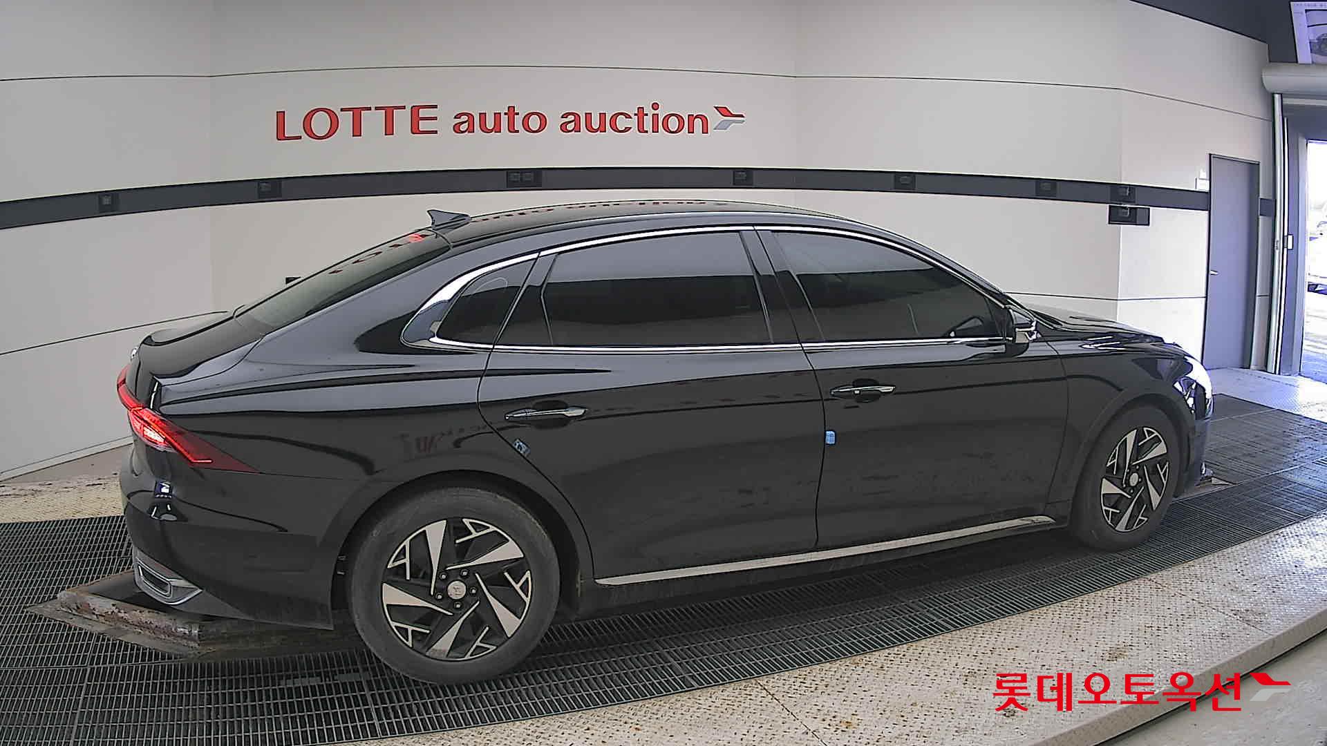 Hyundai Grandeur Hybrid id 3816439 из Кореи 18