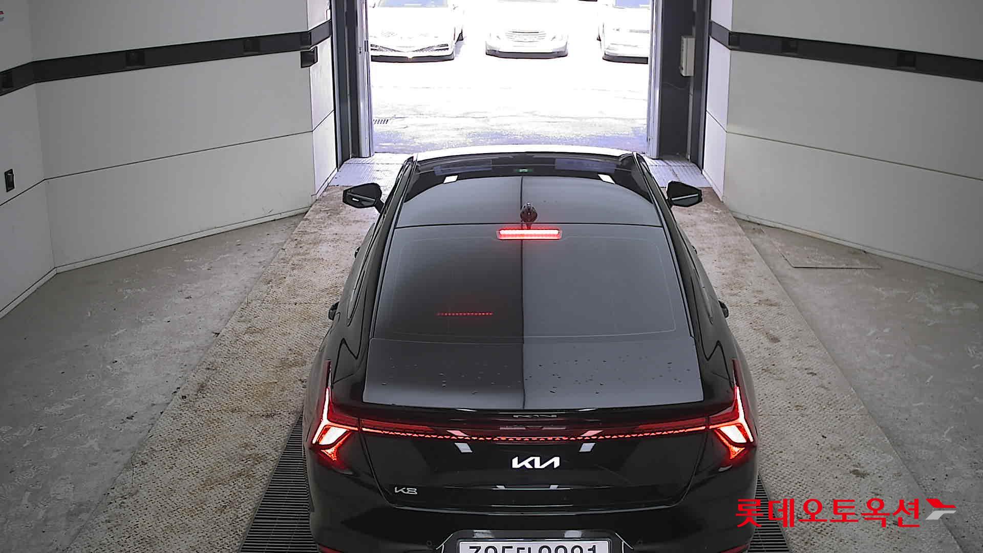 كيا K8 2023 - صورة 17